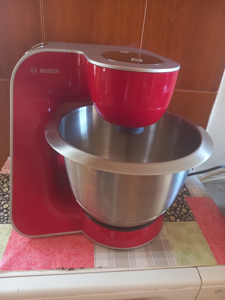 Robot De Cocina Bosch 1000w Rojo Mum58720 — Divino