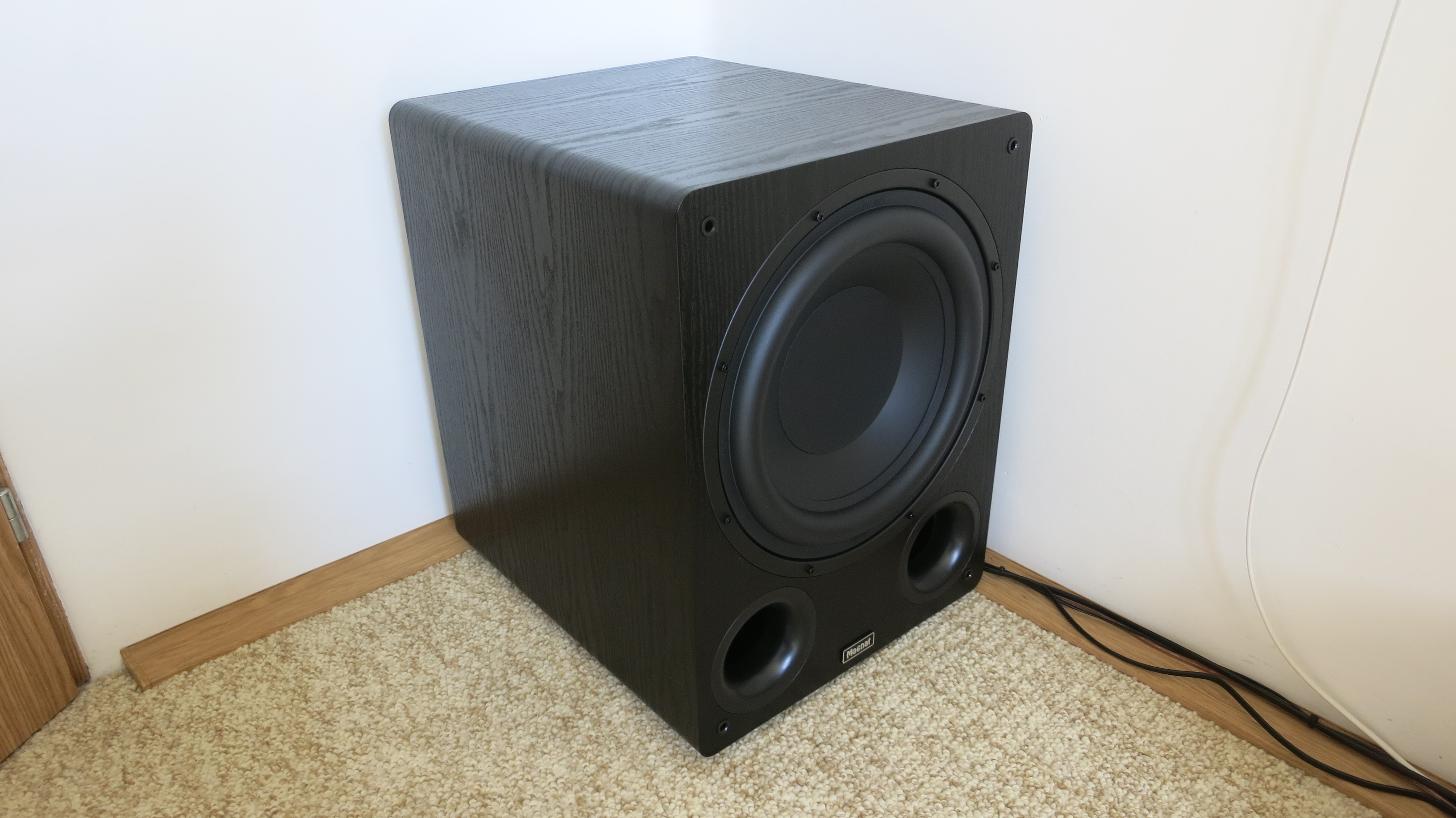 Subwoofer activ Magnat Alpha RS 12, 120w rms, negru
