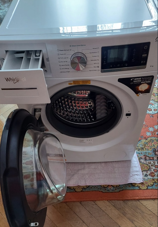 Masina de spalat rufe Whirlpool Supreme Silence W6X W845WB EE, 8 kg, 1400 rpm, Clasa B, Al 6-lea Simt, Motor Zen Direct Drive, FreshCare+, Steam Refresh, Steam Hygiene, Display LCD, Alb
