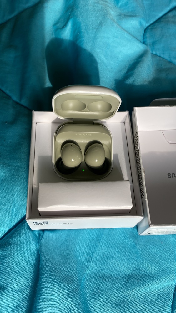 Casti bluetooth Samsung Galaxy Buds2, WHITE - eMAG.ro
