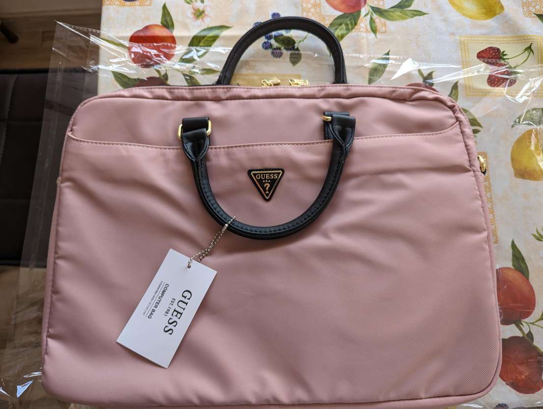 Geanta de umar Pouch Guess Nylon Triangle Collection, pentru Apple MacBook 16", Albastru