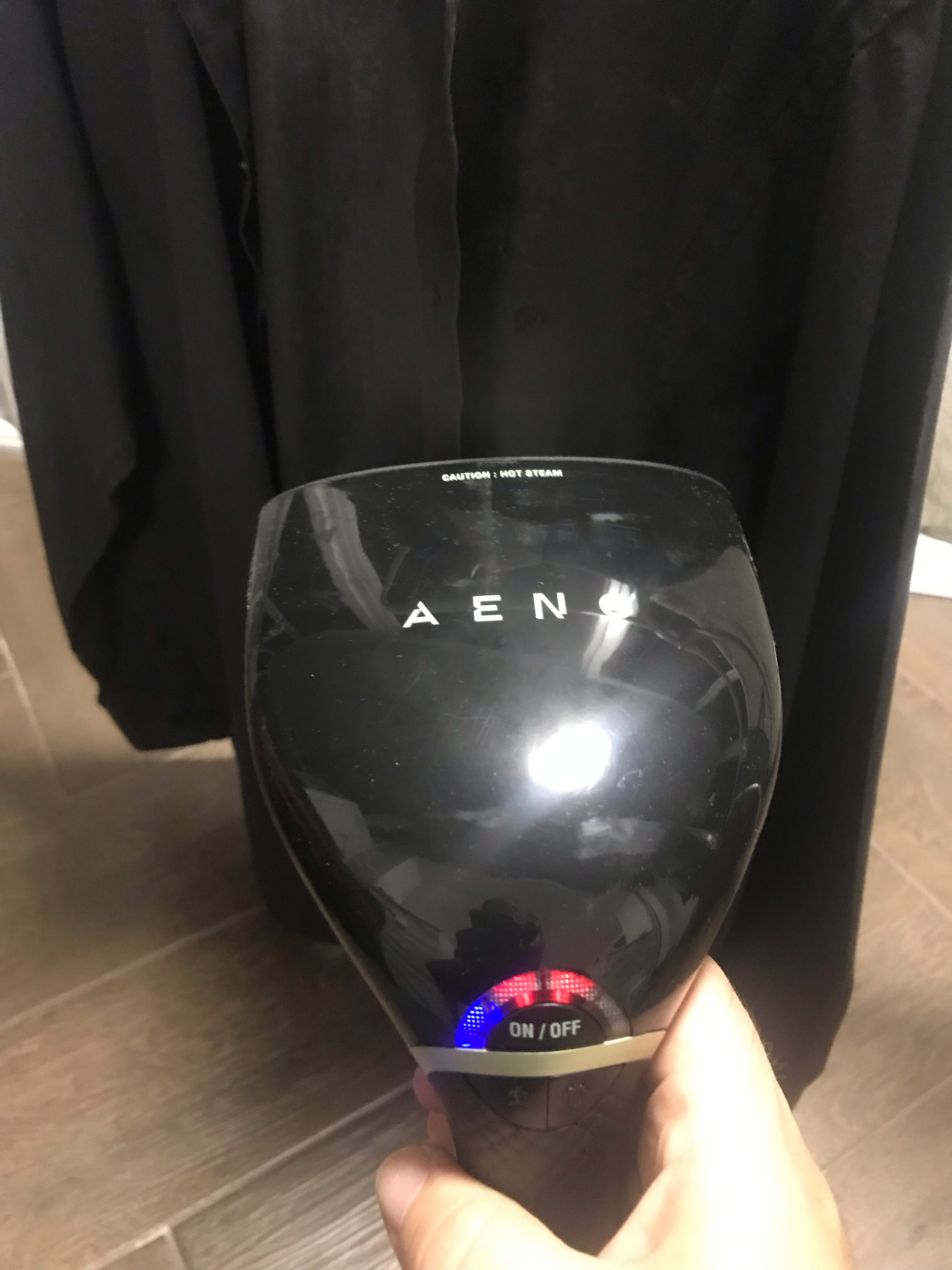Aparat de calcat vertical cu aburi Aeno AGS0001, 1500W, timp de incalzire 35 sec, capacitate rezervor apa 250 ml, putere abur 35 g/min, perie, cana de masurat inclusa, gri