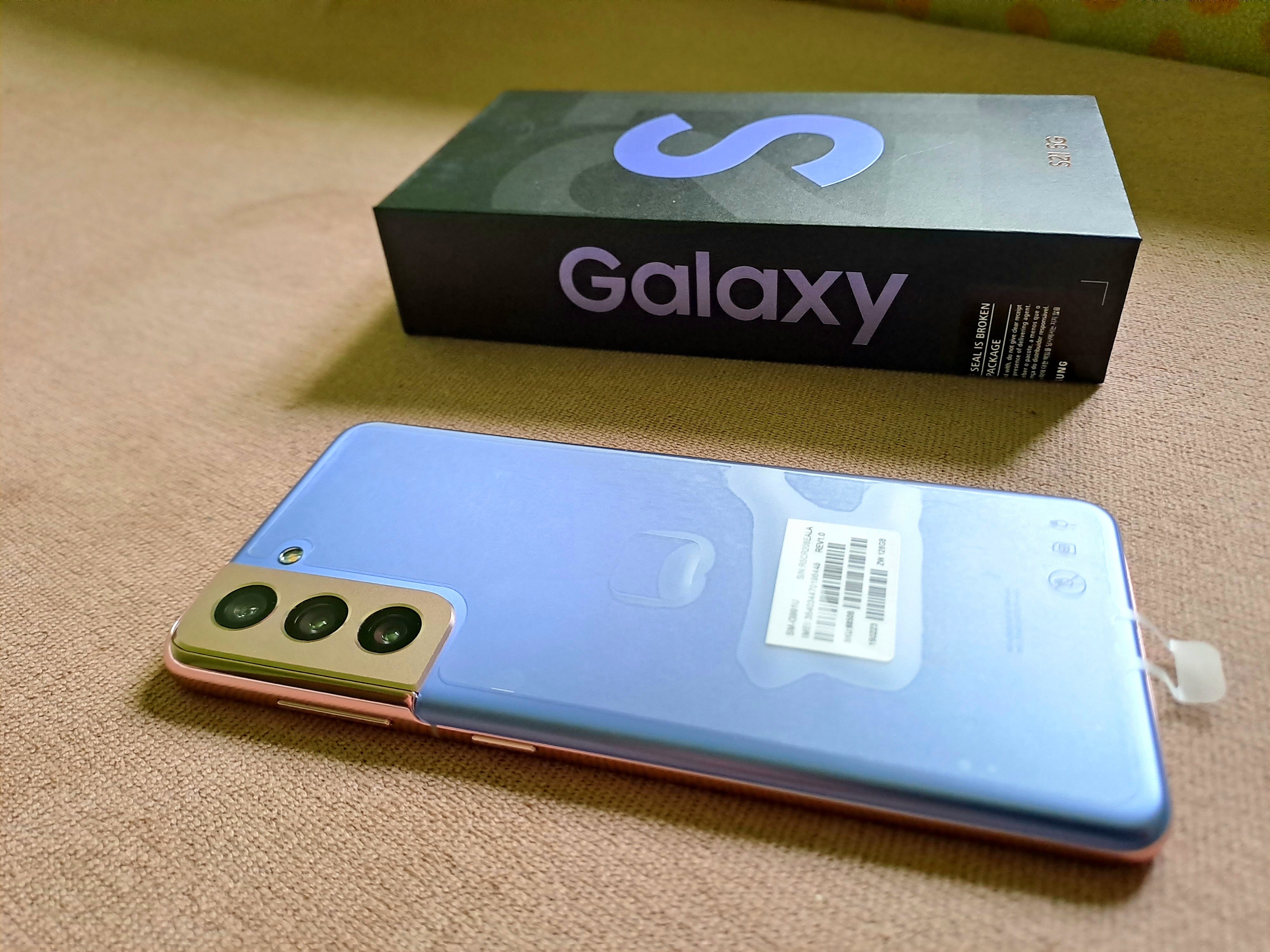 Telefon mobil Samsung Galaxy S21, Dual SIM, 256GB, 8GB RAM, 5G