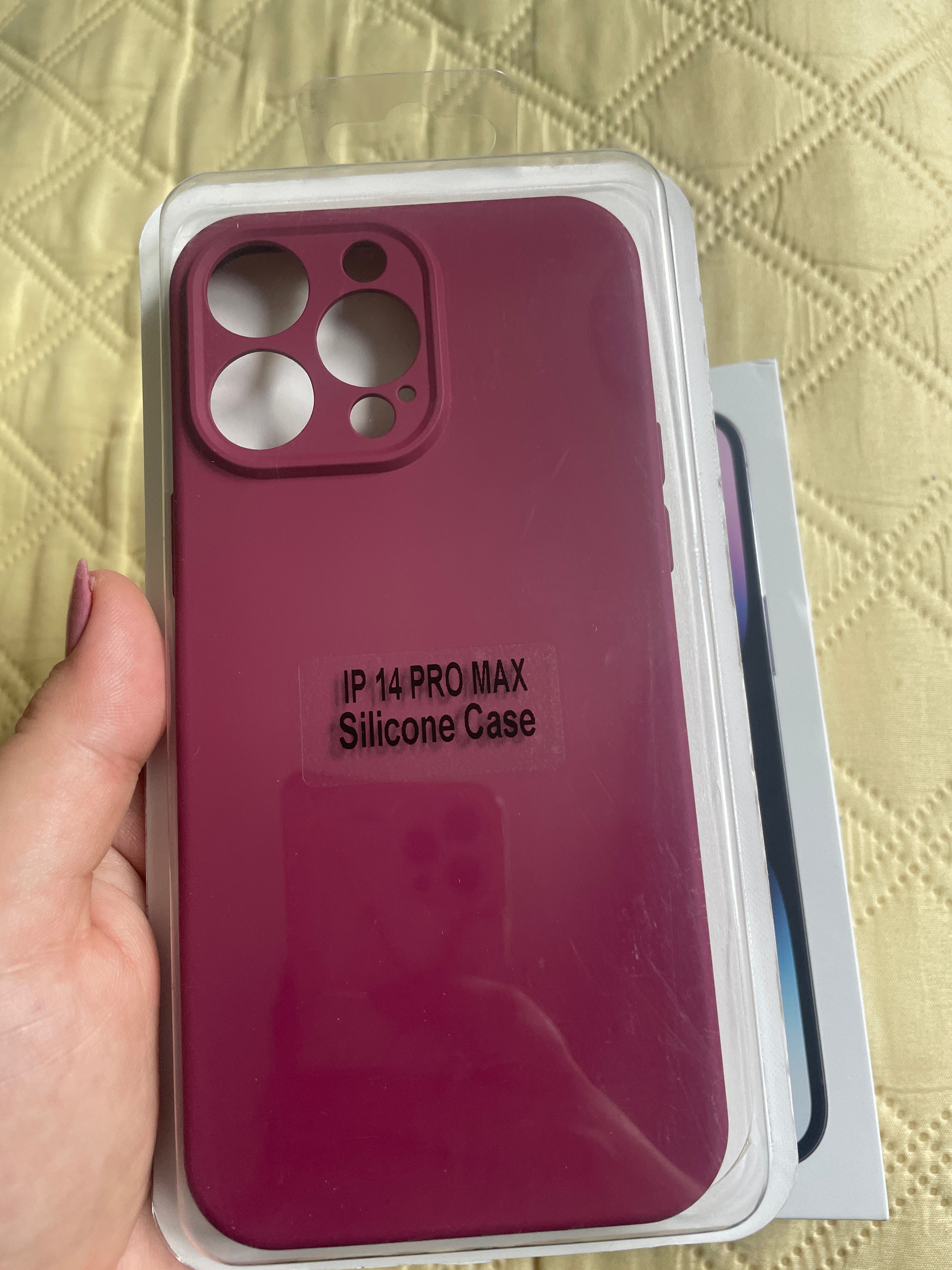 Husa de protectie compatibila cu iPhone 14 Pro Max, Black, Liquid Silicone, Ultra Slim, protectie din microfibra la interior
