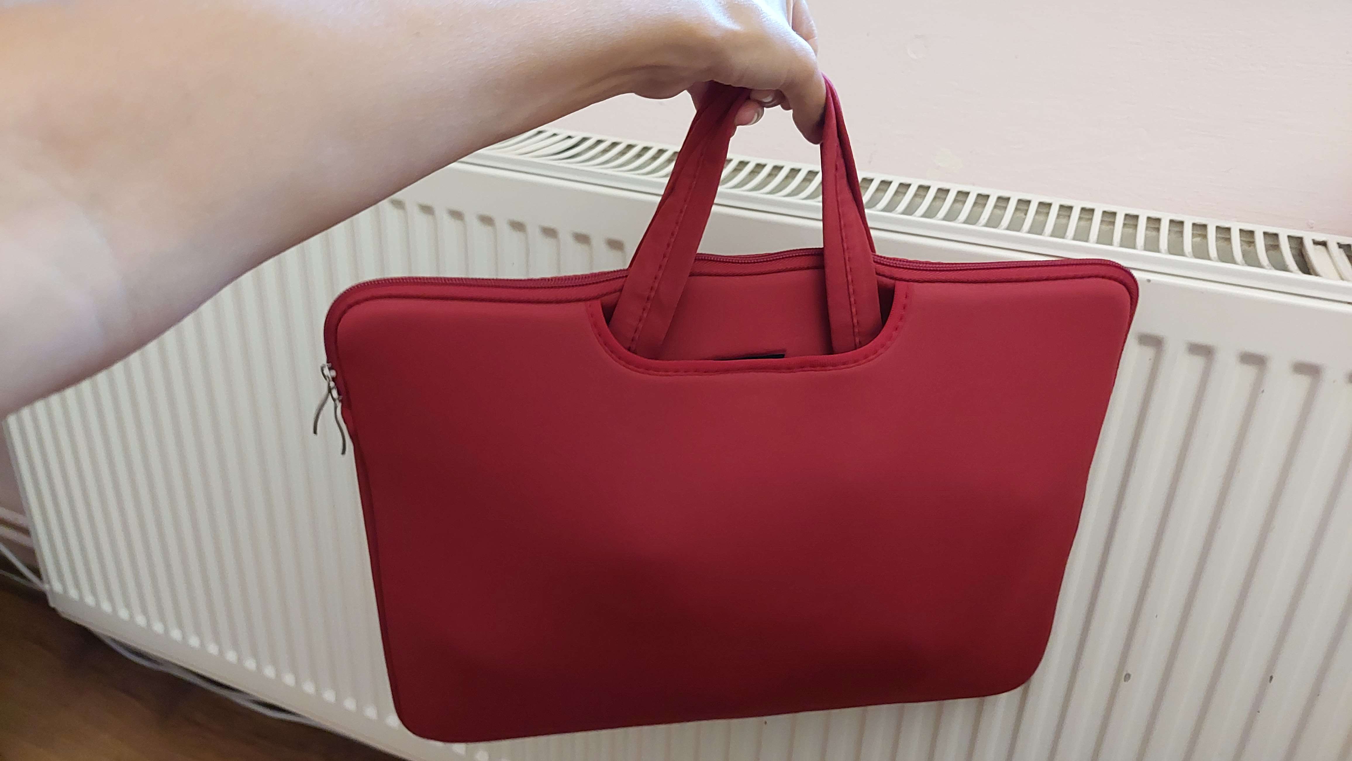 Geanta universala laptop 15.6 inch rezistenta la stropire din neopren, Rosu