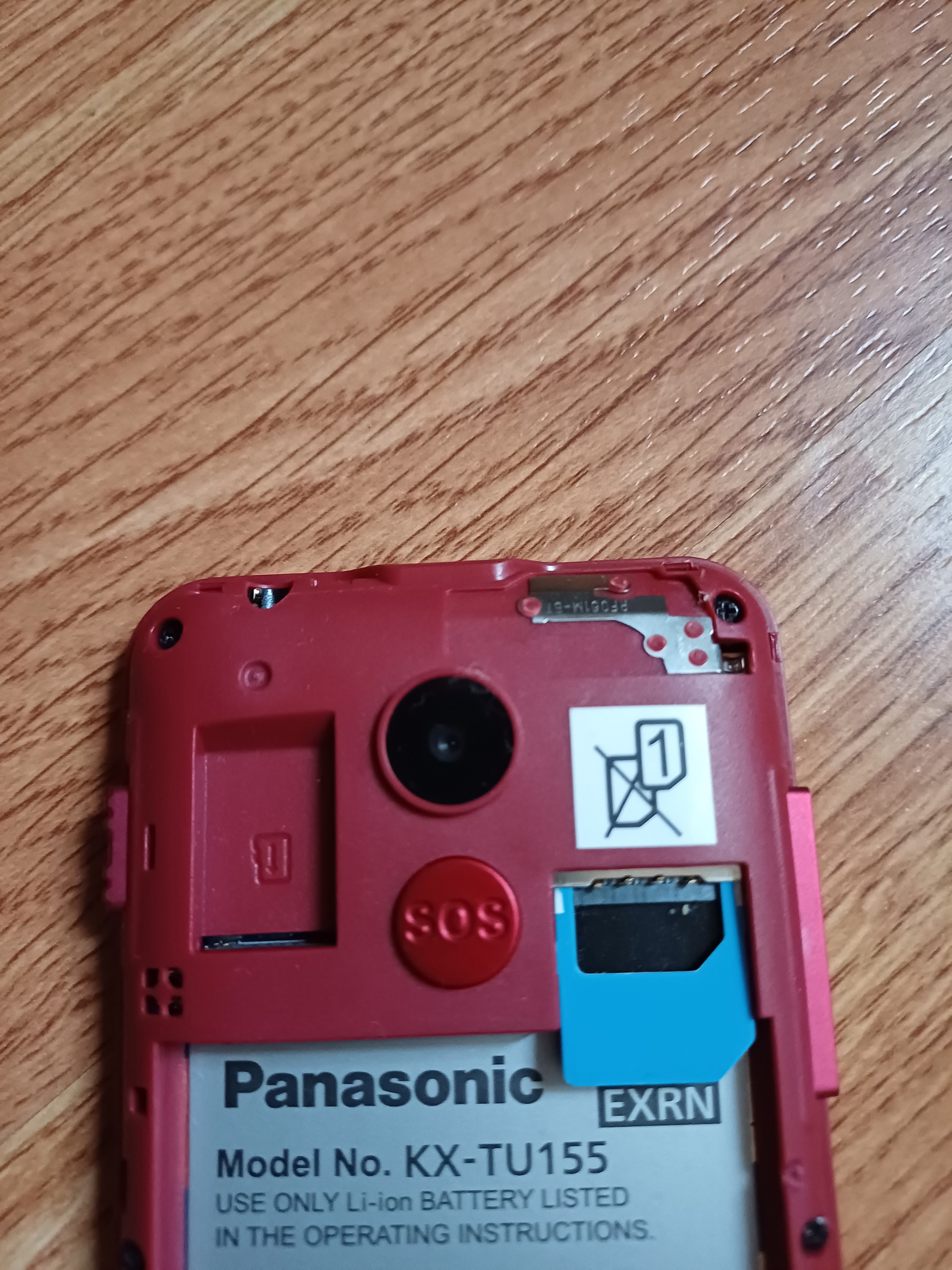 Telefon mobil Panasonic KX-TU155EXRN, Independent de card, Rosu