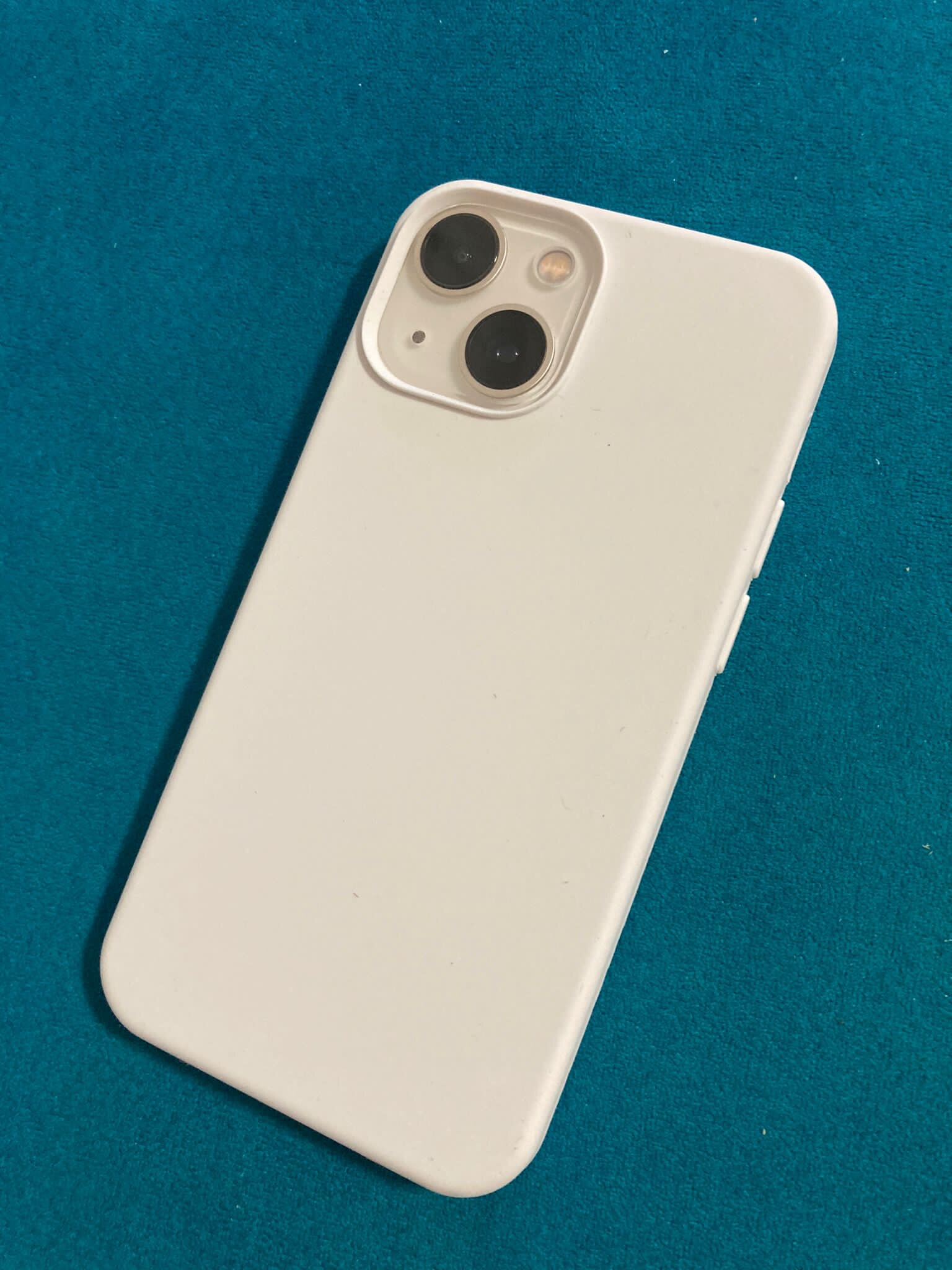 Husa CASEY STUDIOS™ compatibila cu iPhone 13 Mini, Soft Silicone Premium, Microfibra in Interior, Negru, de Protectie, Ultra Slim, pentru Incarcare Wireless, Margini Ridicate de Protectia Ecranului si a Camerelor