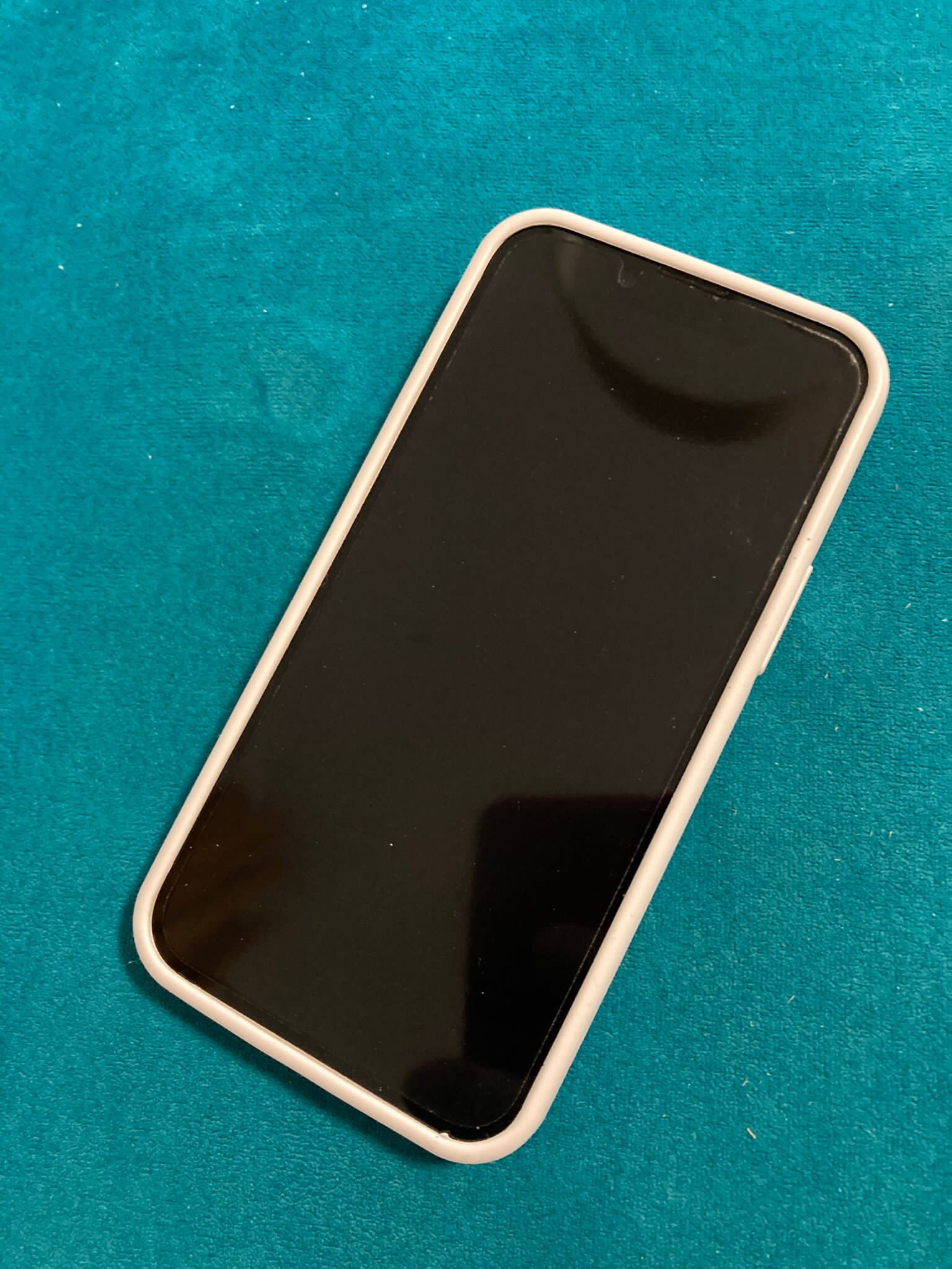 Husa CASEY STUDIOS™ compatibila cu iPhone 13 Mini, Soft Silicone Premium, Microfibra in Interior, Negru, de Protectie, Ultra Slim, pentru Incarcare Wireless, Margini Ridicate de Protectia Ecranului si a Camerelor