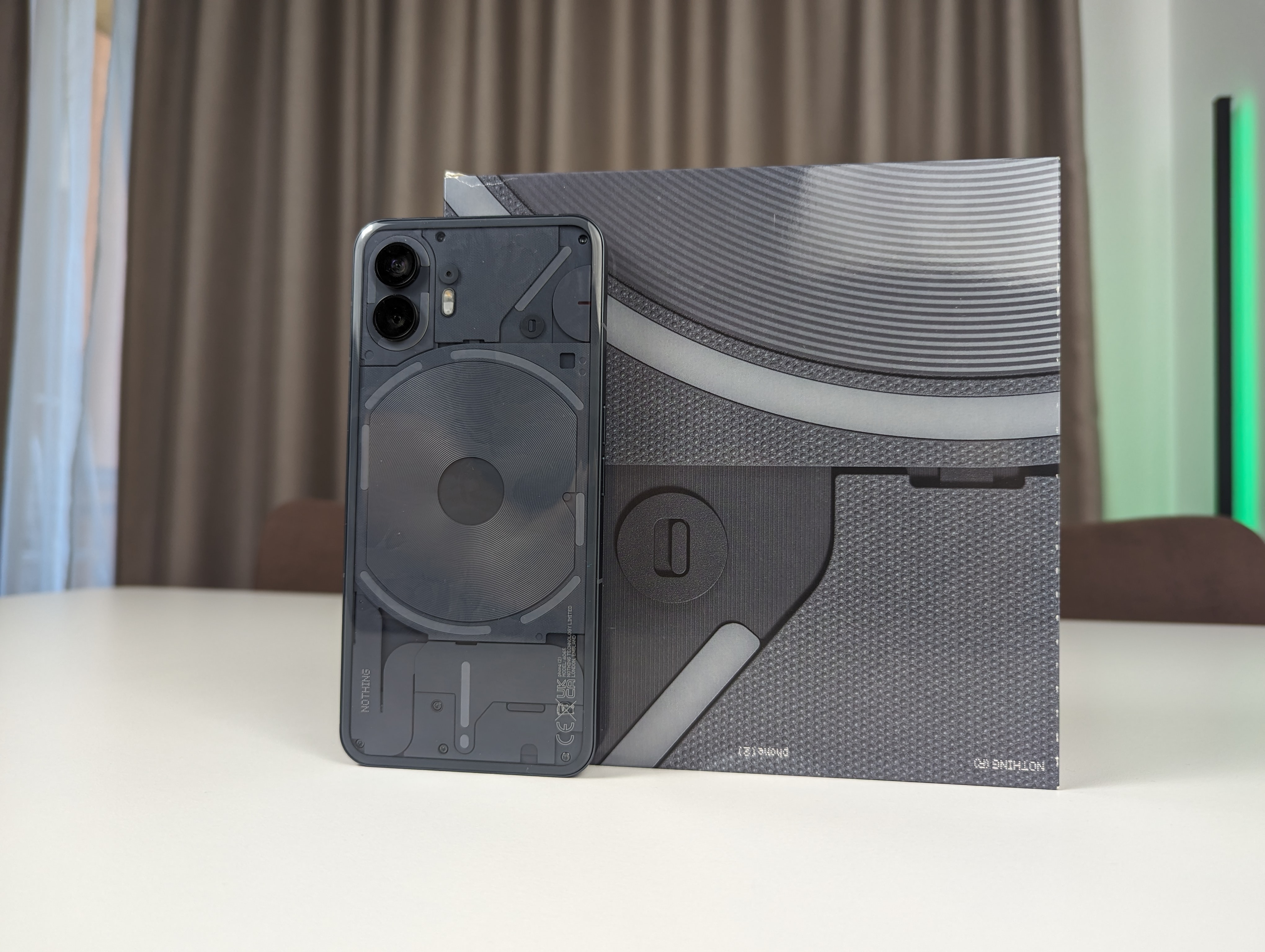 Telefon mobil Nothing Phone(2), 128GB, 8GB RAM, 5G, Dark Grey