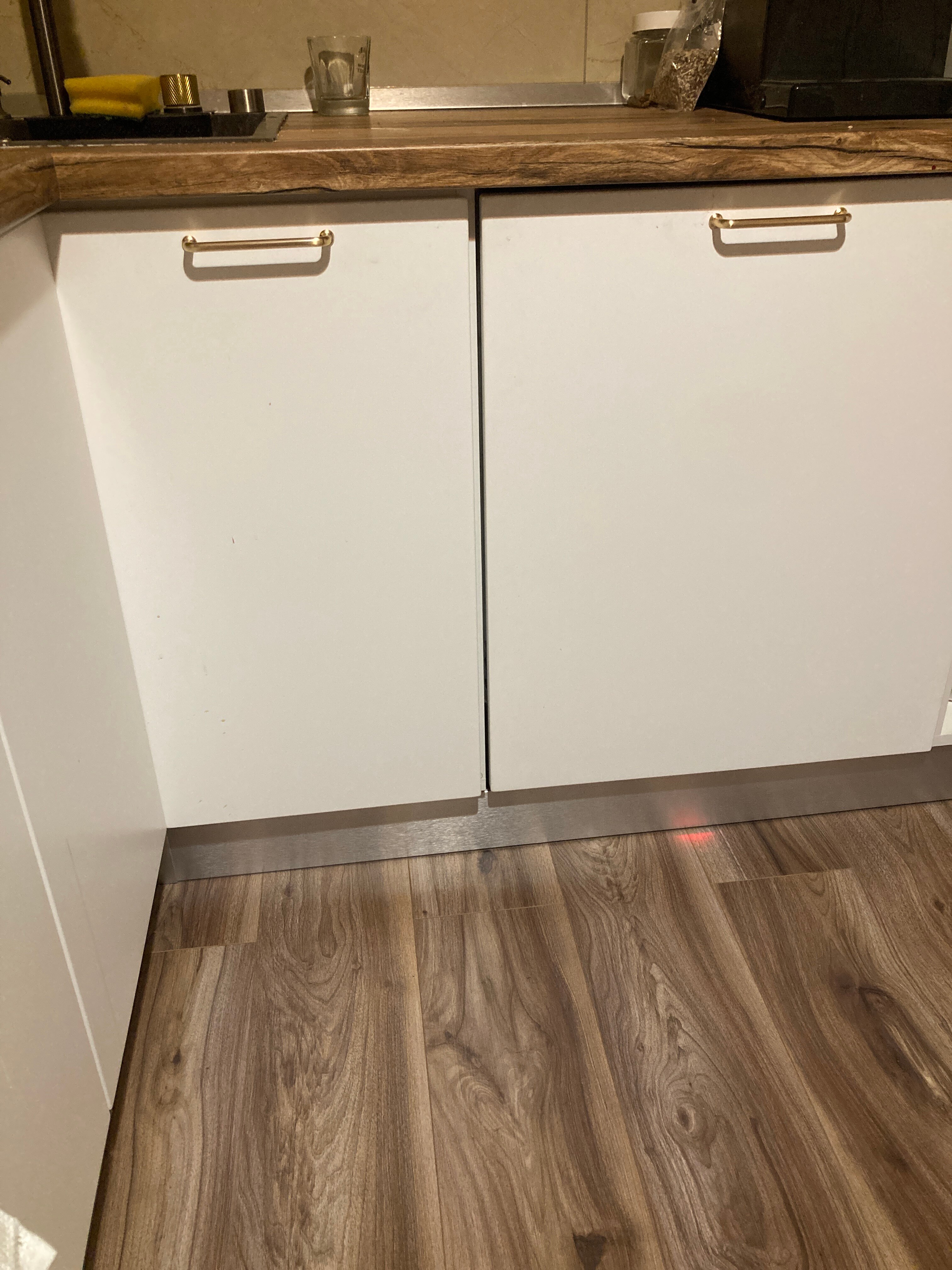 Masina de spalat vase incorporabila Electrolux EEG69410L, 15 seturi, 8 programe, Clasa C, MaxiFlex, AirDry, QuickSelect, Motor inverter, SatelliteClean, Afisaj digital, Indicator luminos pe podea, 60 cm