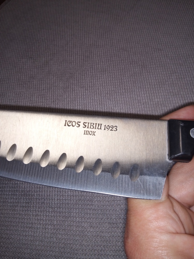 Cutit Forjat Santoku, 17 cm - eMAG.ro
