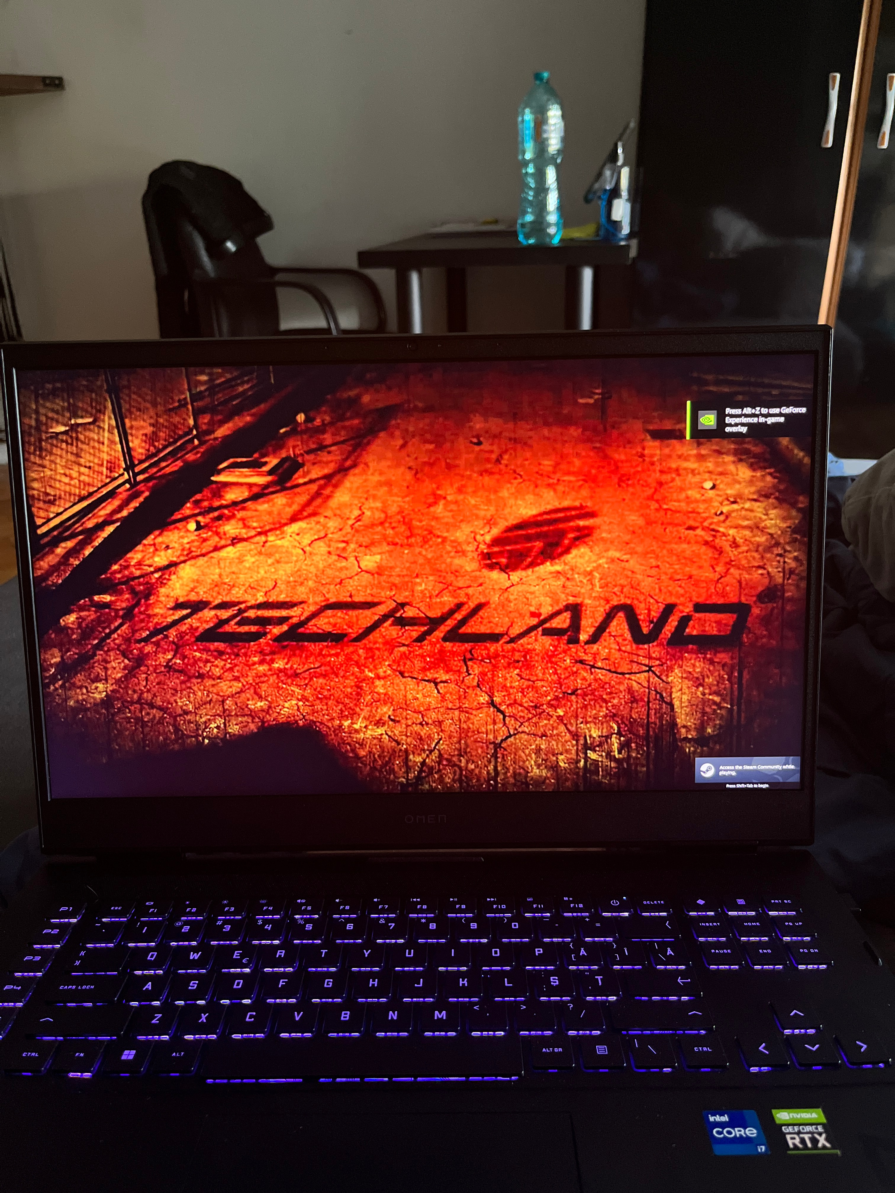 Laptop Gaming HP OMEN 17-cm2005nq cu procesor Intel® Core™ i7-13700HX pana la 5.0 GHz, 17.3", Full HD, IPS, 144Hz, 16GB DDR5, 1TB SSD, NVIDIA GeForce RTX 4060 8GB, Free DOS, Shadow Black