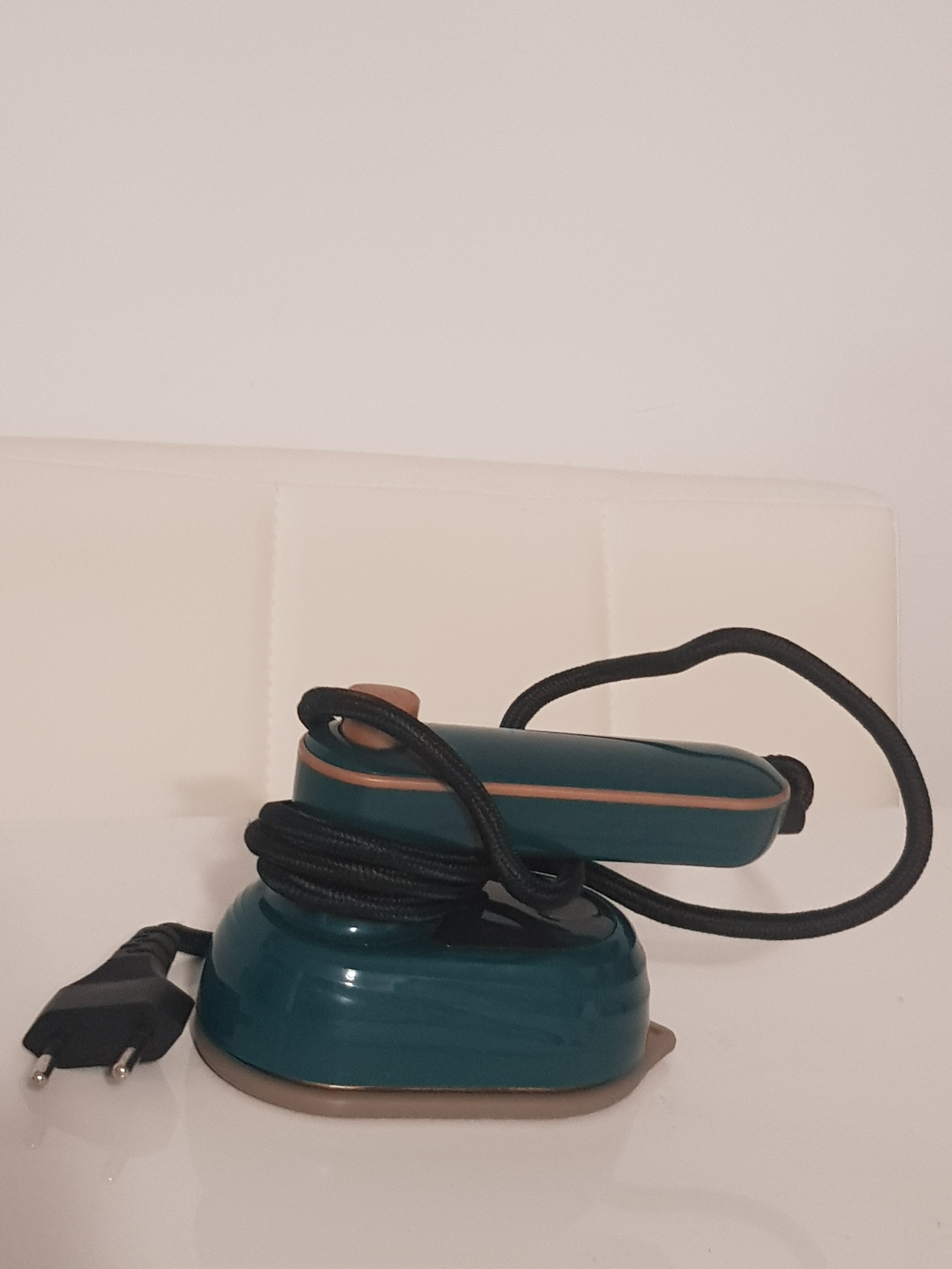 Fier de calcat, Bomstom, 170℃, Rezervor de apa 50 ml, Verde