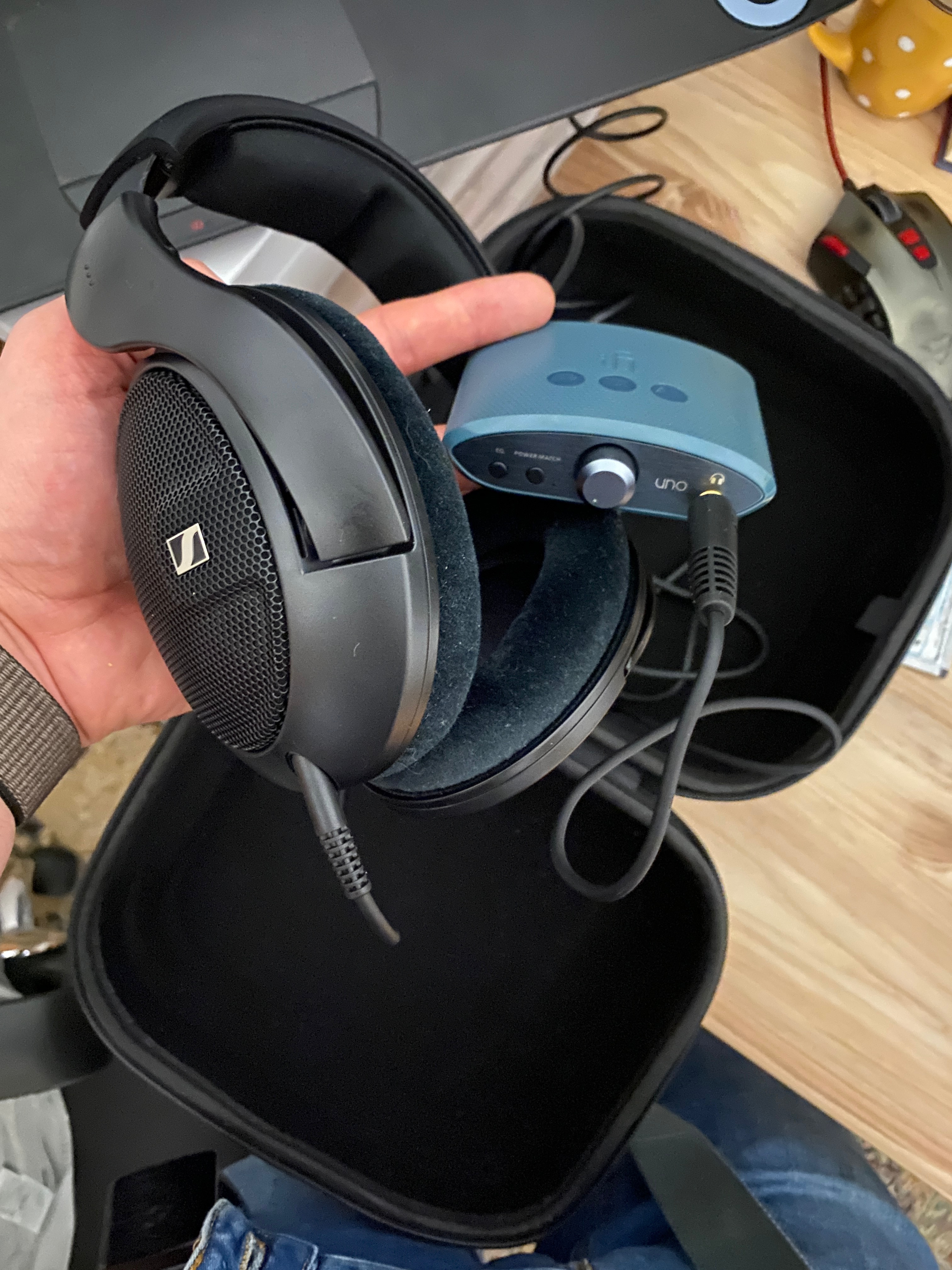 Casti Hi-Fi Sennheiser HD 560S Negru