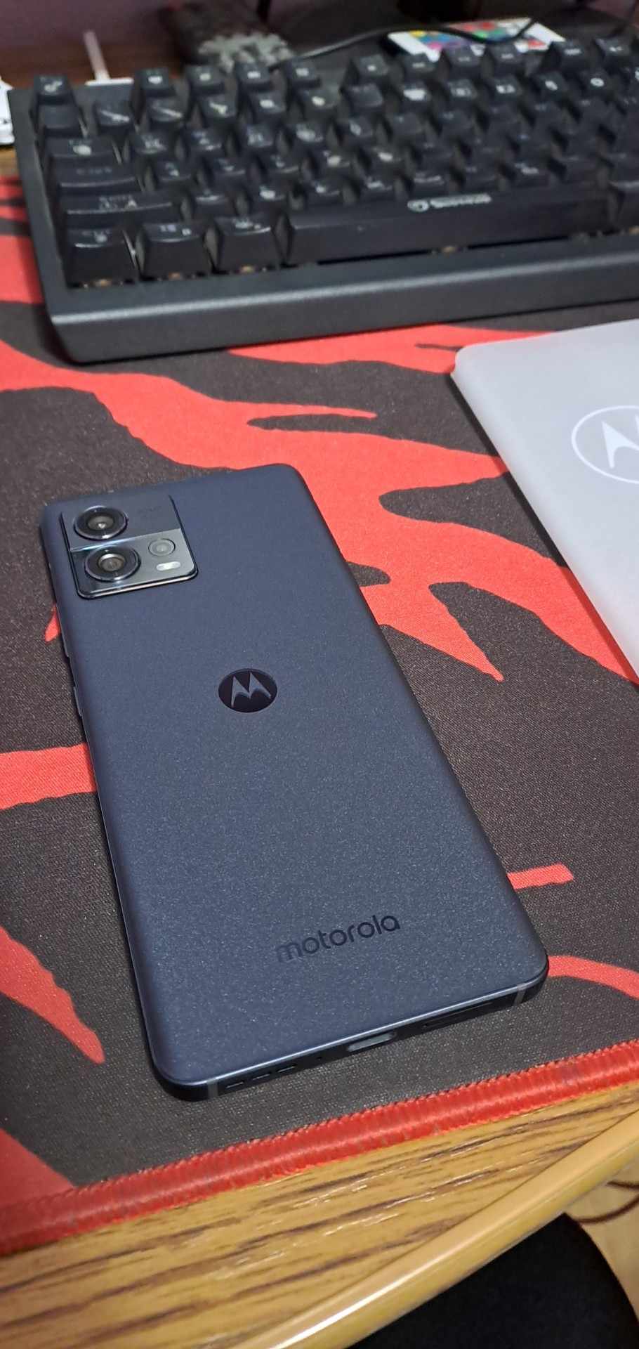 RESIGILAT: Telefon mobil Motorola Edge 30 Fusion, Dual SIM, 128GB, 8GB RAM, 5G, Cosmic Grey