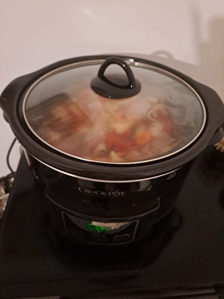 Crockpot 220 Volt Original 5.7L Extra Large Slow Cooker