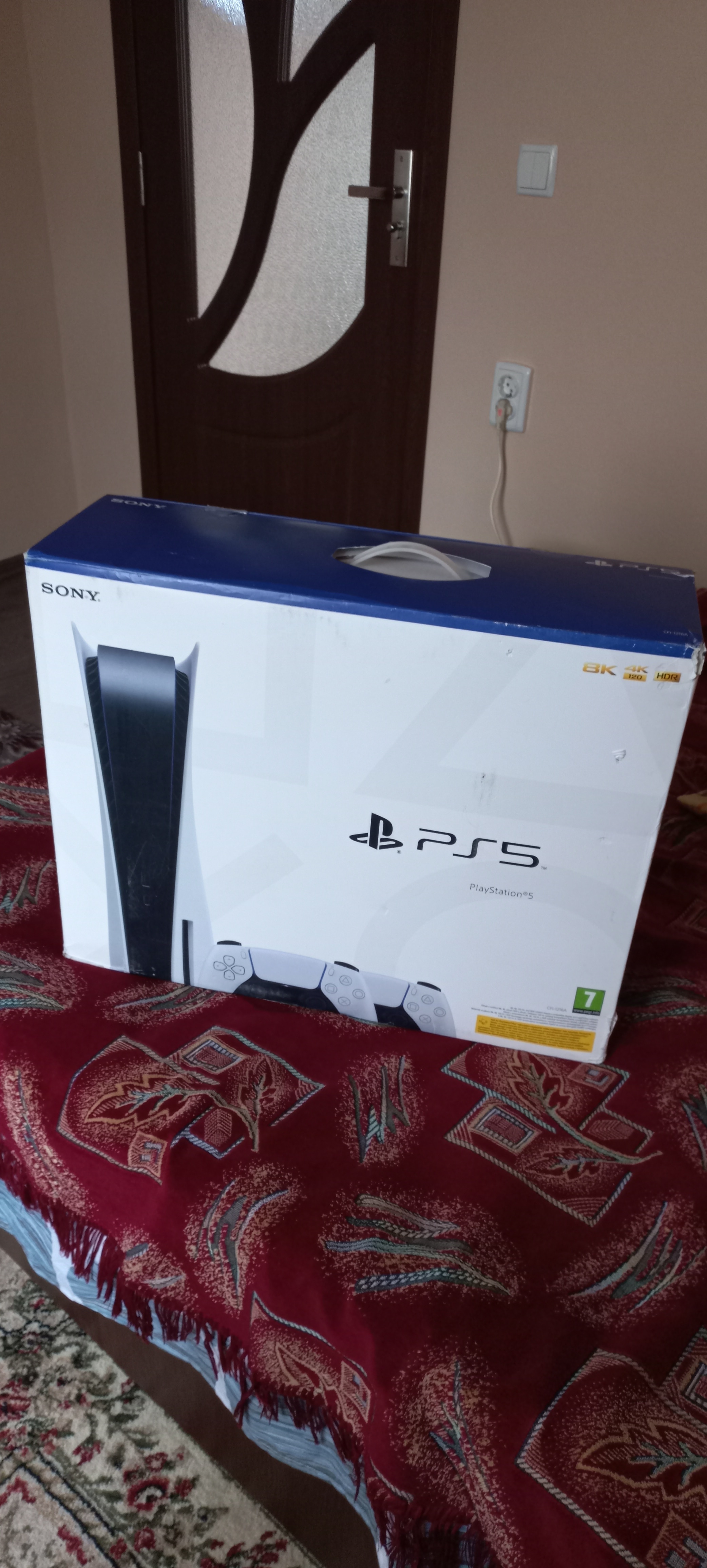 Consola digitala Sony PlayStation 5 si 2 controlere DualSense White