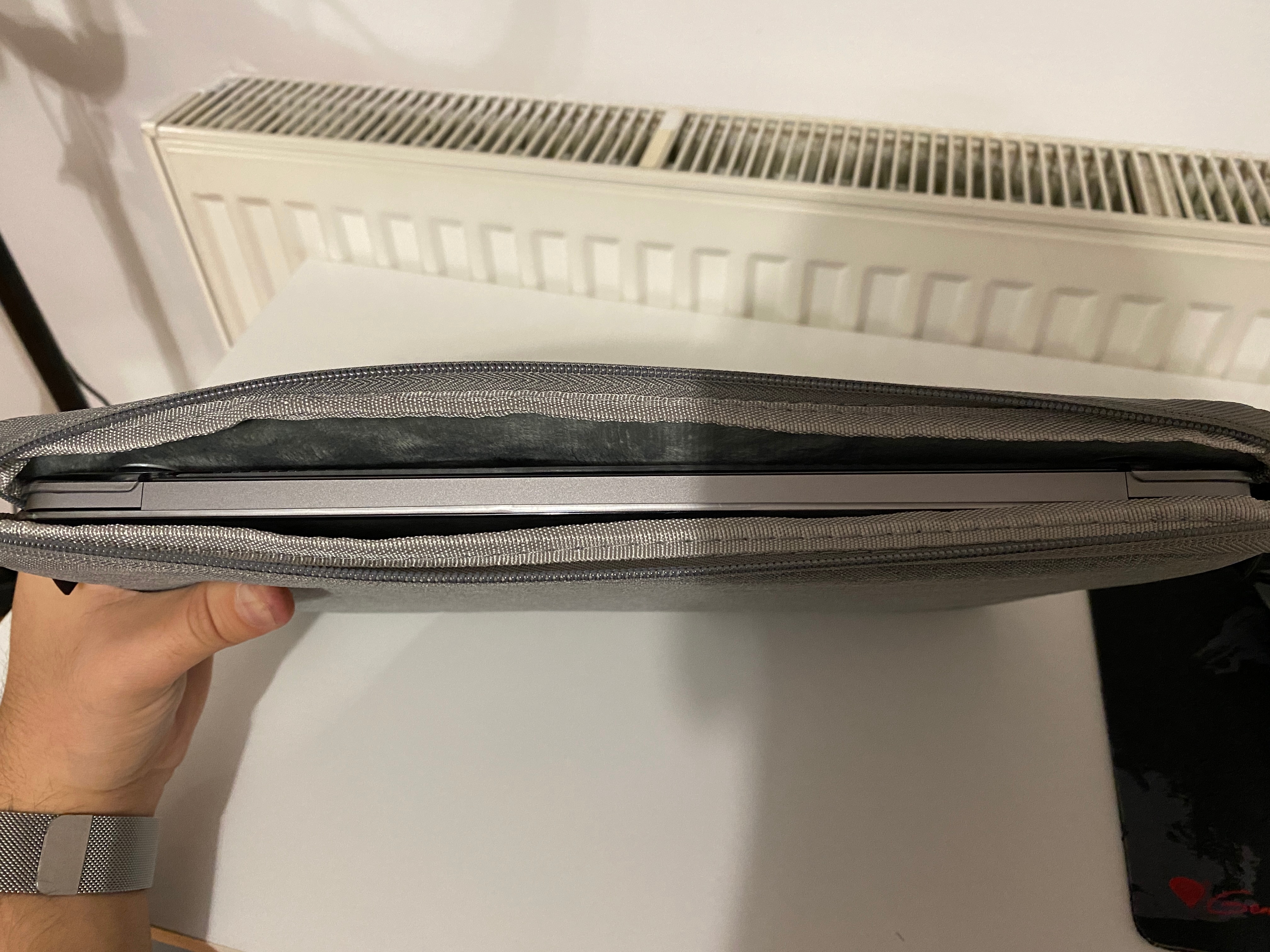 Husa compatibila Macbook Air Pro, Plastic, Etui, 33 cm, Gri