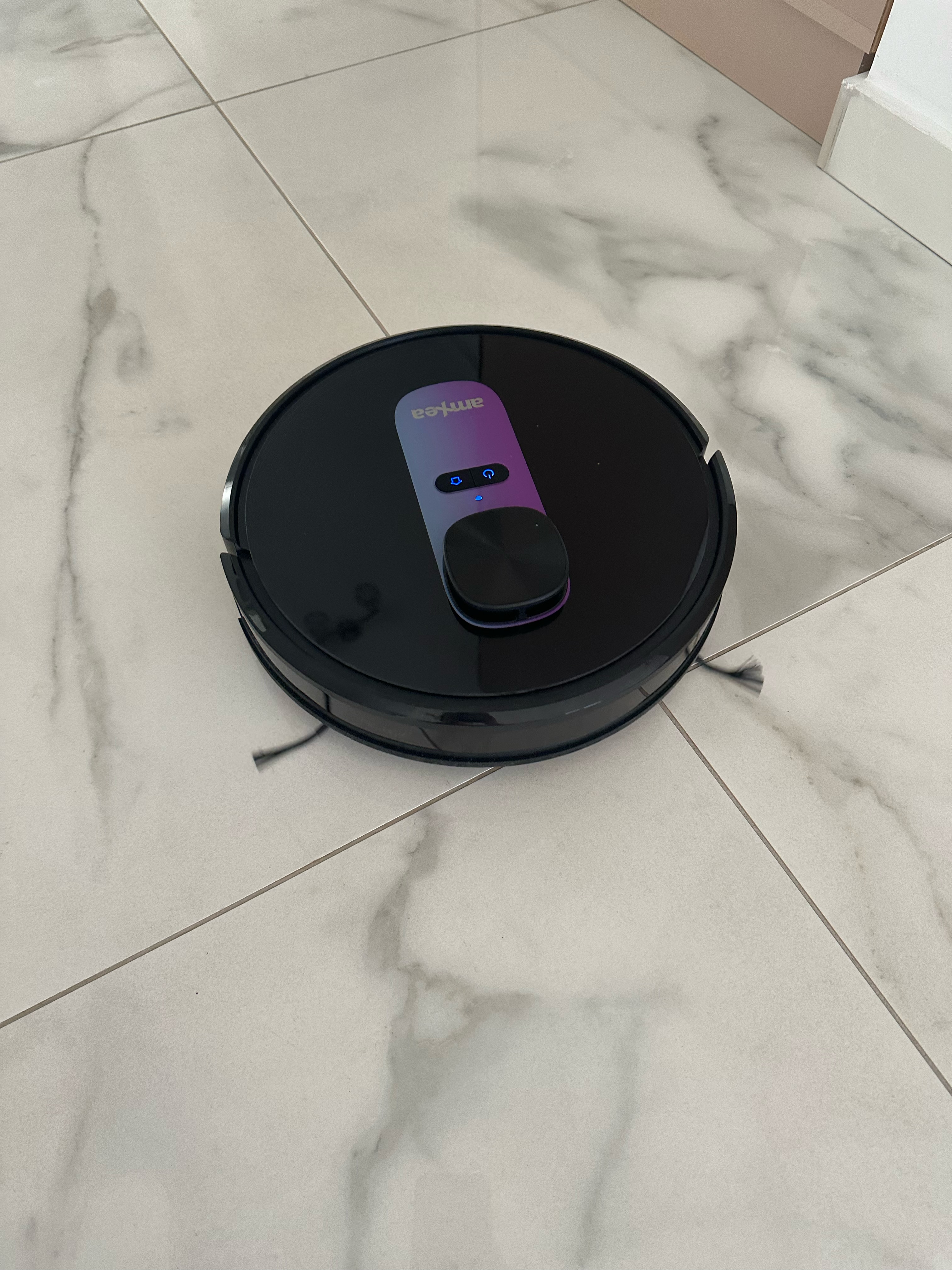 Aspirator robot amXea G6 Negru-Gri, navigare laser, Wi-Fi app, smart memory, multi-suprafete, curatare uscata cu spalare, perie centrala