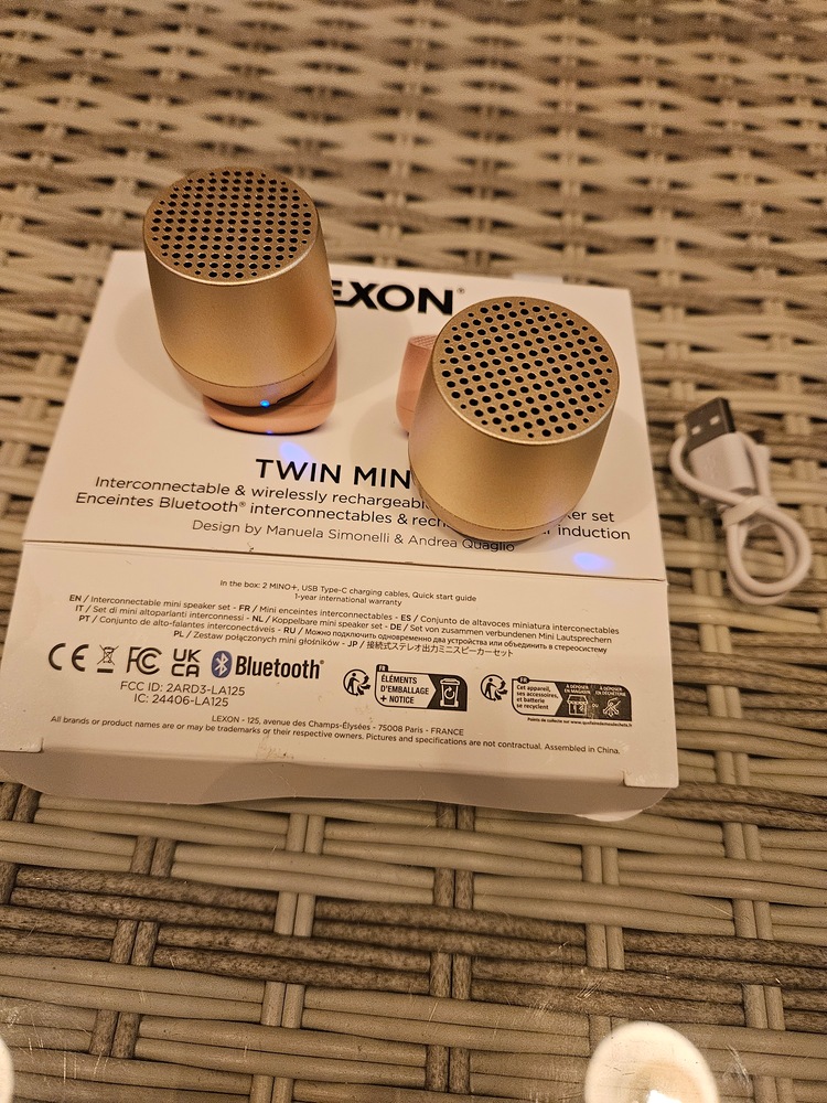 Set speakere portabile Lexon, Twin Mino+, conectare Bluetooth