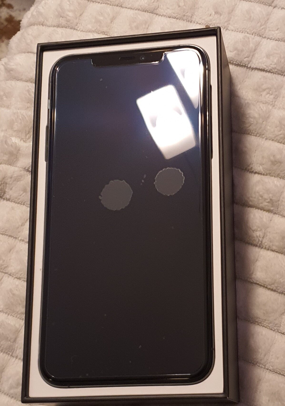 Folie sticla compatibil cu iPhone 11 Pro Max, set 2 buc, DefenSlim, instalare usoara si rapida cu dispozitiv de potrivire automata in 30 sec cu Easy Install Kit patentat, protectie telefon