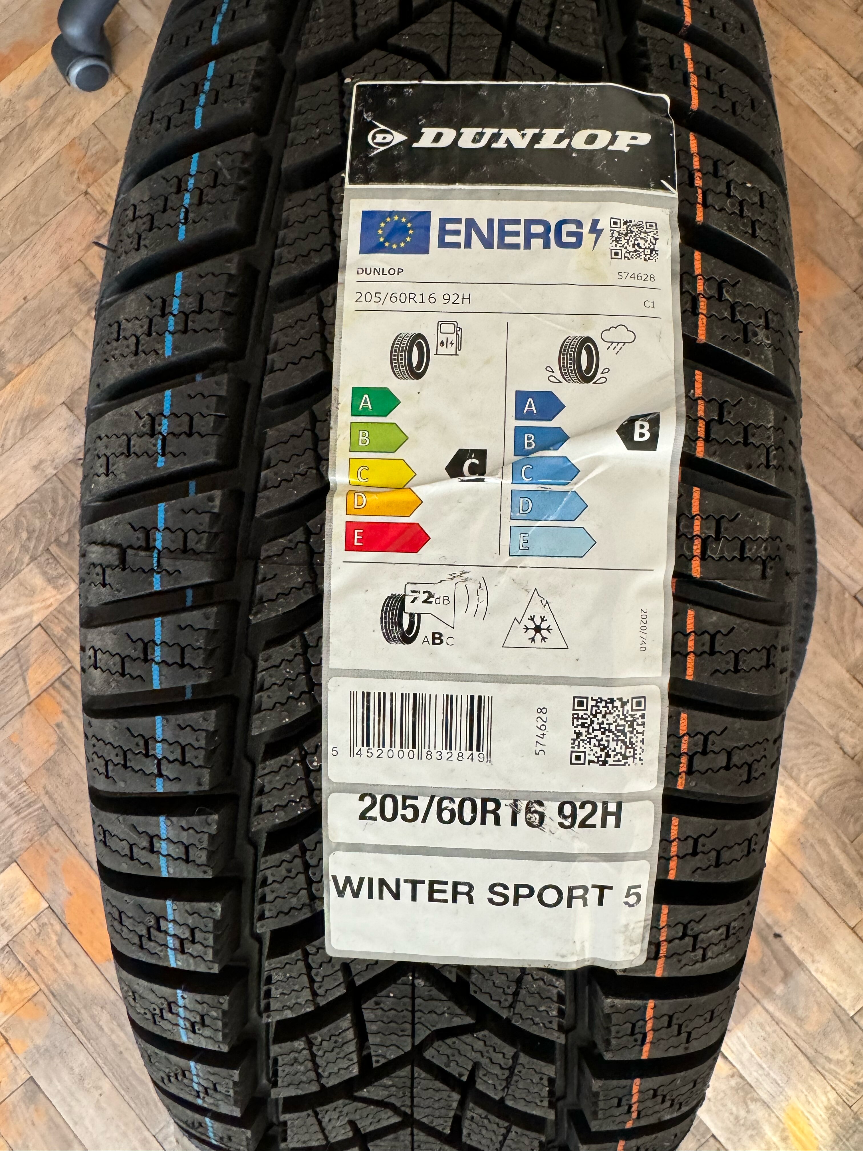 DUNLOP WINTER MAXX ダンロップ ウインターマックス01 WM01 155/70R13 75Q 2本価格 新品 ※4本の場合送料込み21，320円から
