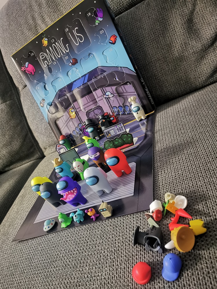 Set figurine Yume Toys Among Us Advent Calendar eMAG.ro