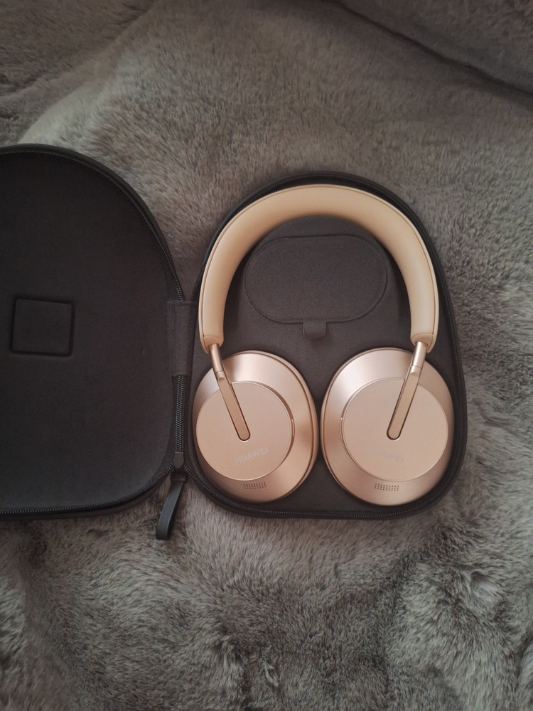 Casti wireless Huawei FreeBuds Studio, Gold - eMAG.ro