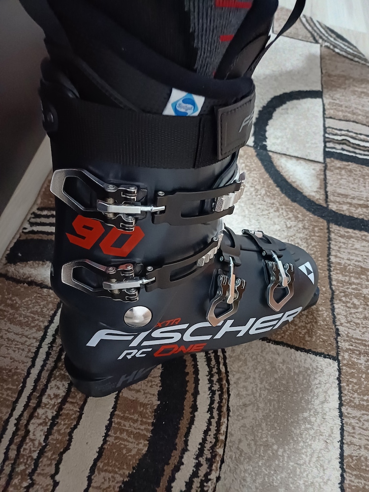 Clapari ski Fischer RC ONE 90 XTR, marime 44-mondo 28.5, negru