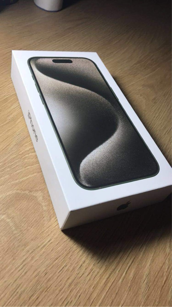 Apple iPhone 15pro ブラック　128GB iPhone 15 Pro 128GB - ブラックチタニウム（SIMフリー）[整備済製品