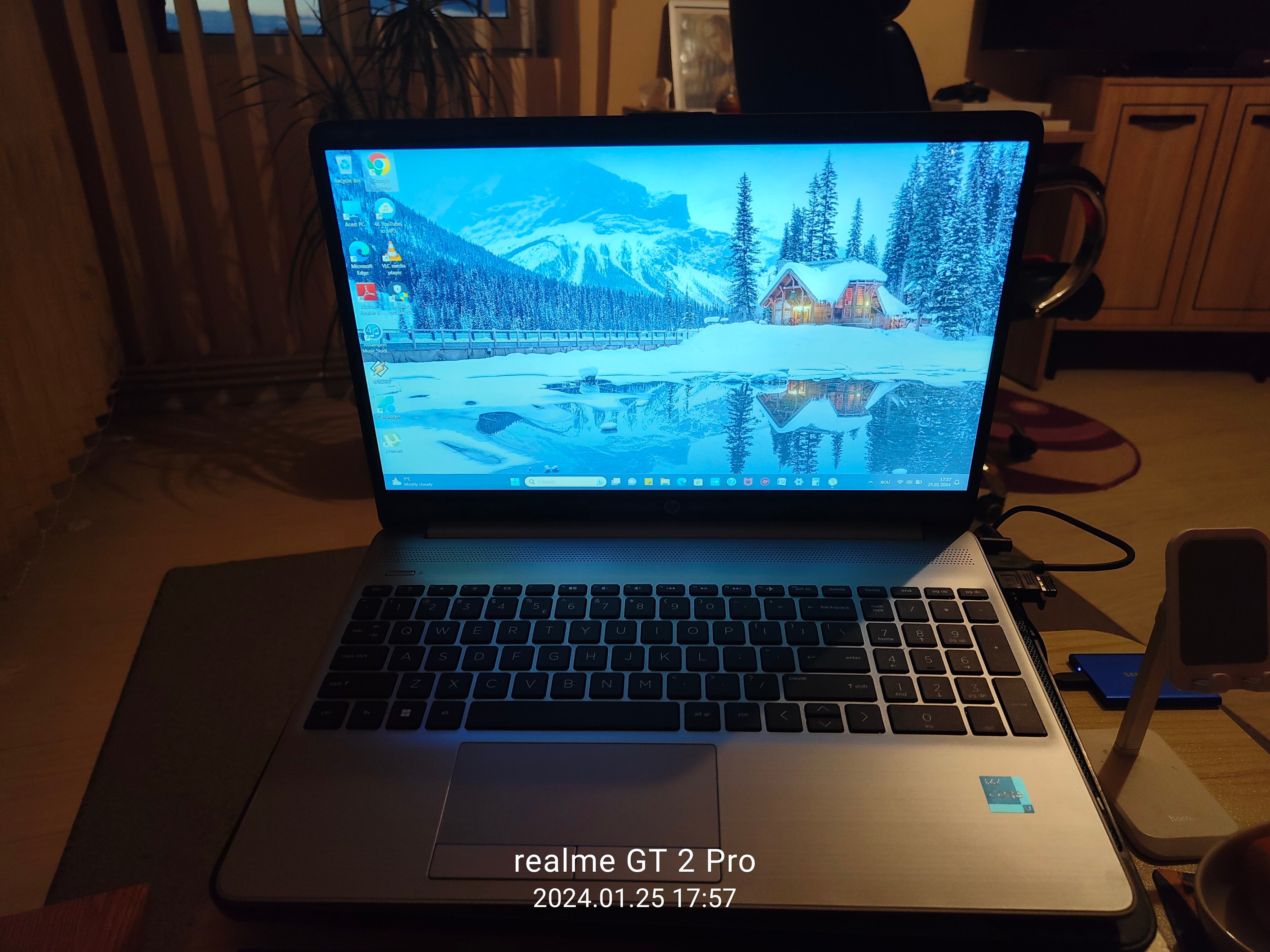 Laptop HP 250 G9 cu procesor Intel® Core™ i5-1235U pana la 4.40 GHz, 15.6", Full HD, 8GB, 512GB SSD, Intel® Iris Xe Graphics, Free DOS, Asteroid Silver