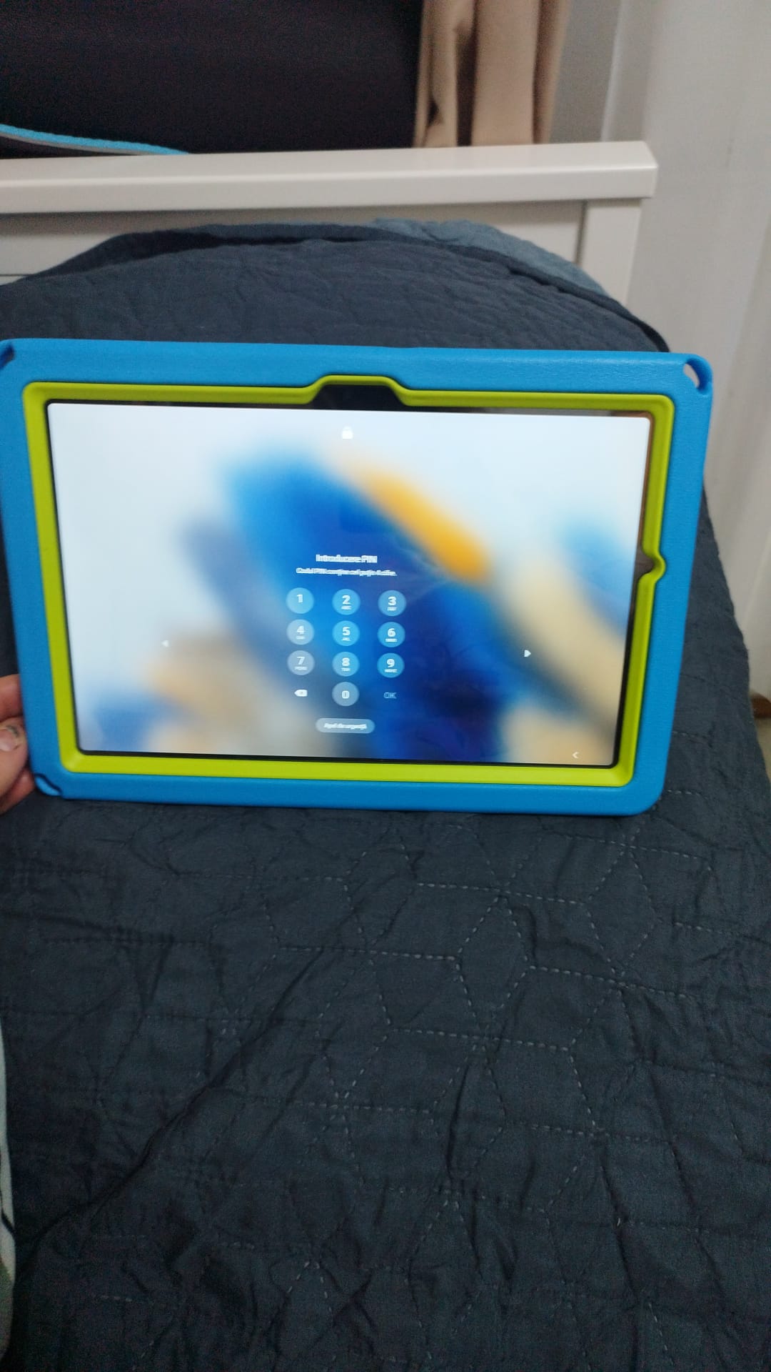 Husa protectie tableta fata/spate pentru copii, compatibila cu Samsung Galaxy TAB A7 Lite 8.7" T220/T225, TAB A 8" T290/295 2019, cu suport-inel, spuma, Ideas4Comfort, verde
