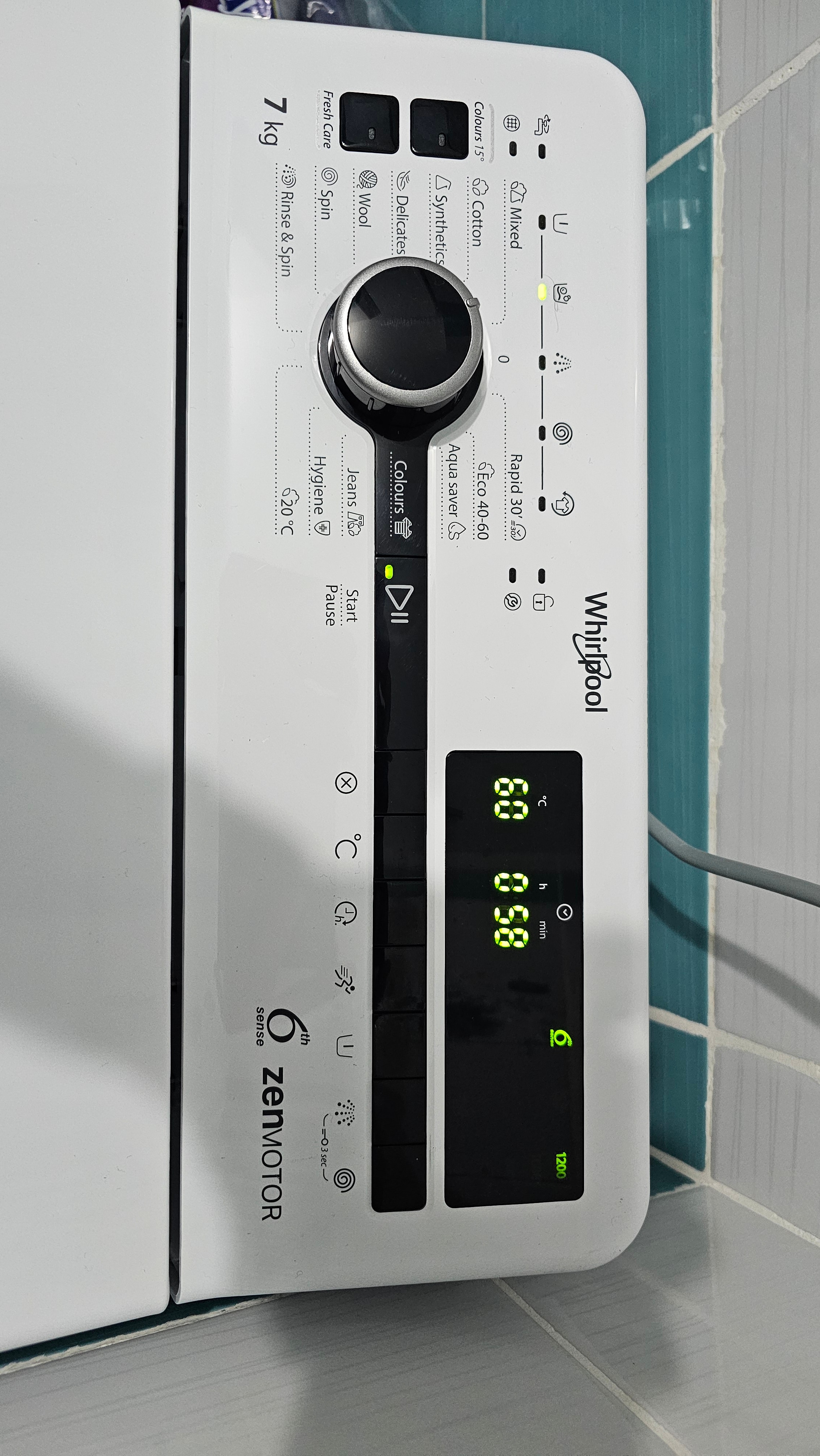 Masina de spalat rufe cu incarcare verticala Whirlpool TDLRB7232BSEU, 7 kg, 1200 rpm, Clasa D, Motor Inverter Zen, Display Digital, Tehnologia Al 6-lea Simt, Alb