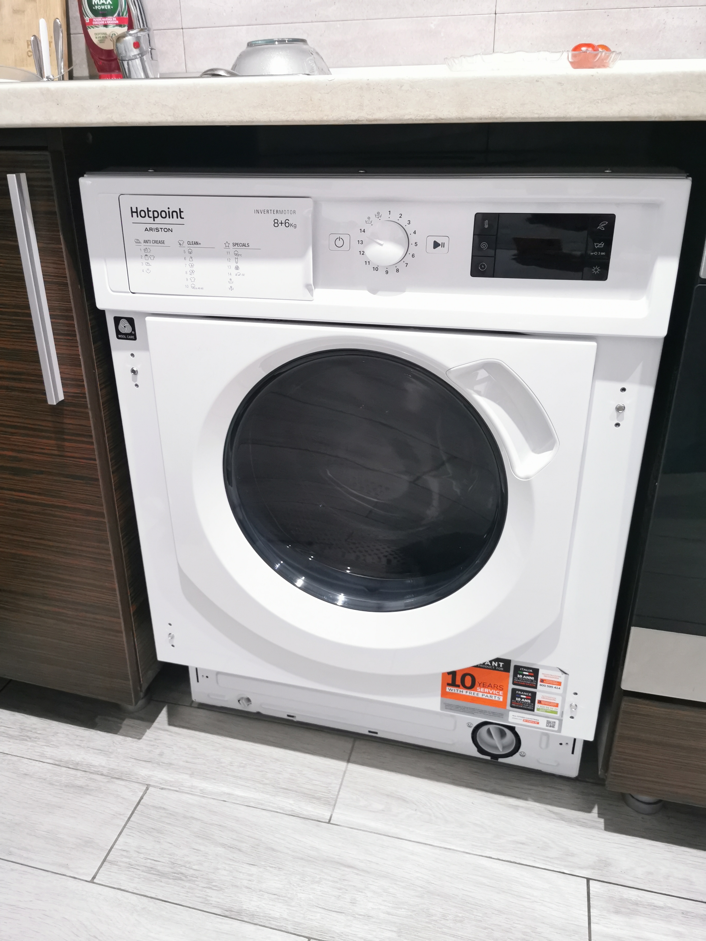 Masina de spalat rufe cu uscator Hotpoint BIWDHG861485EU, 8 kg spalare, 6 kg uscare, 1400 rpm, Clasa B, Motor Inverter, Display digital, Alb