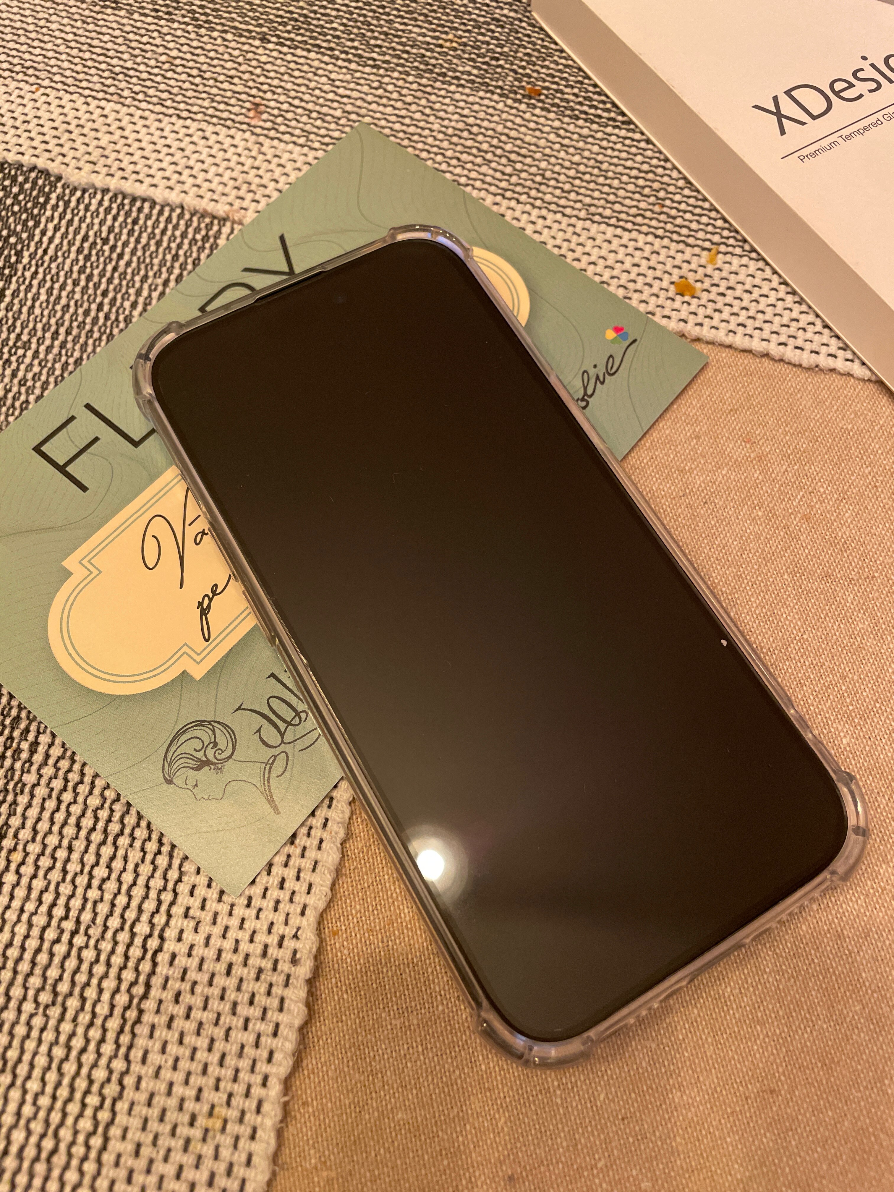 Folie Sticla Flippy pentru iPhone 15, Transparenta HD, 9H, 111D, Margini negre