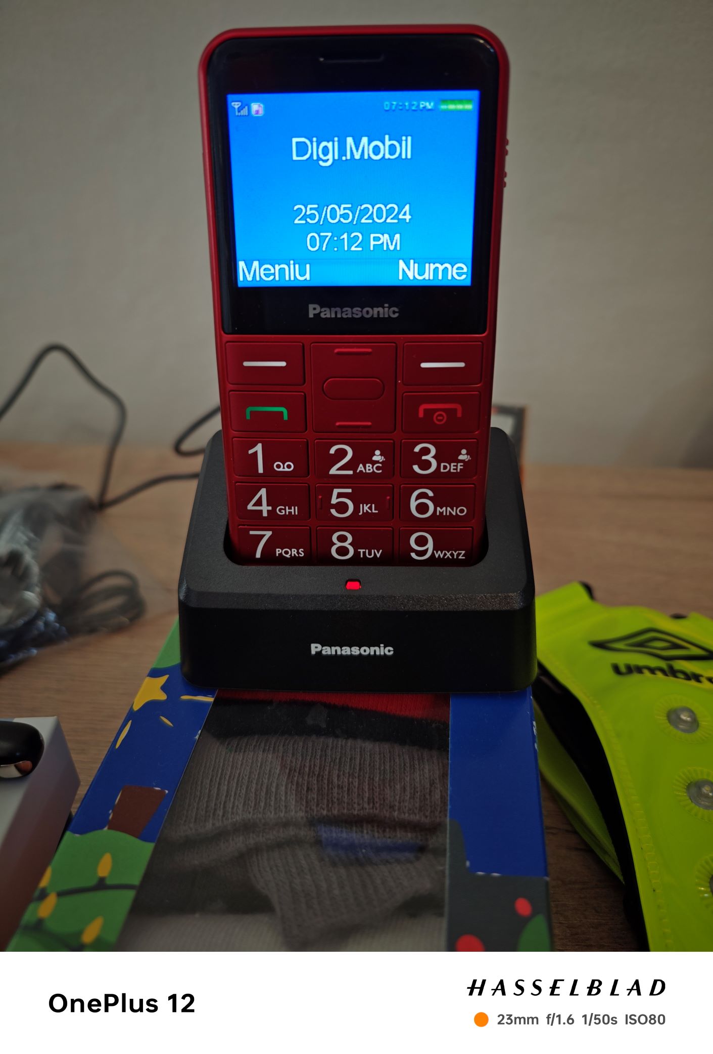 Telefon mobil Panasonic KX-TU155EXRN, Independent de card, Rosu