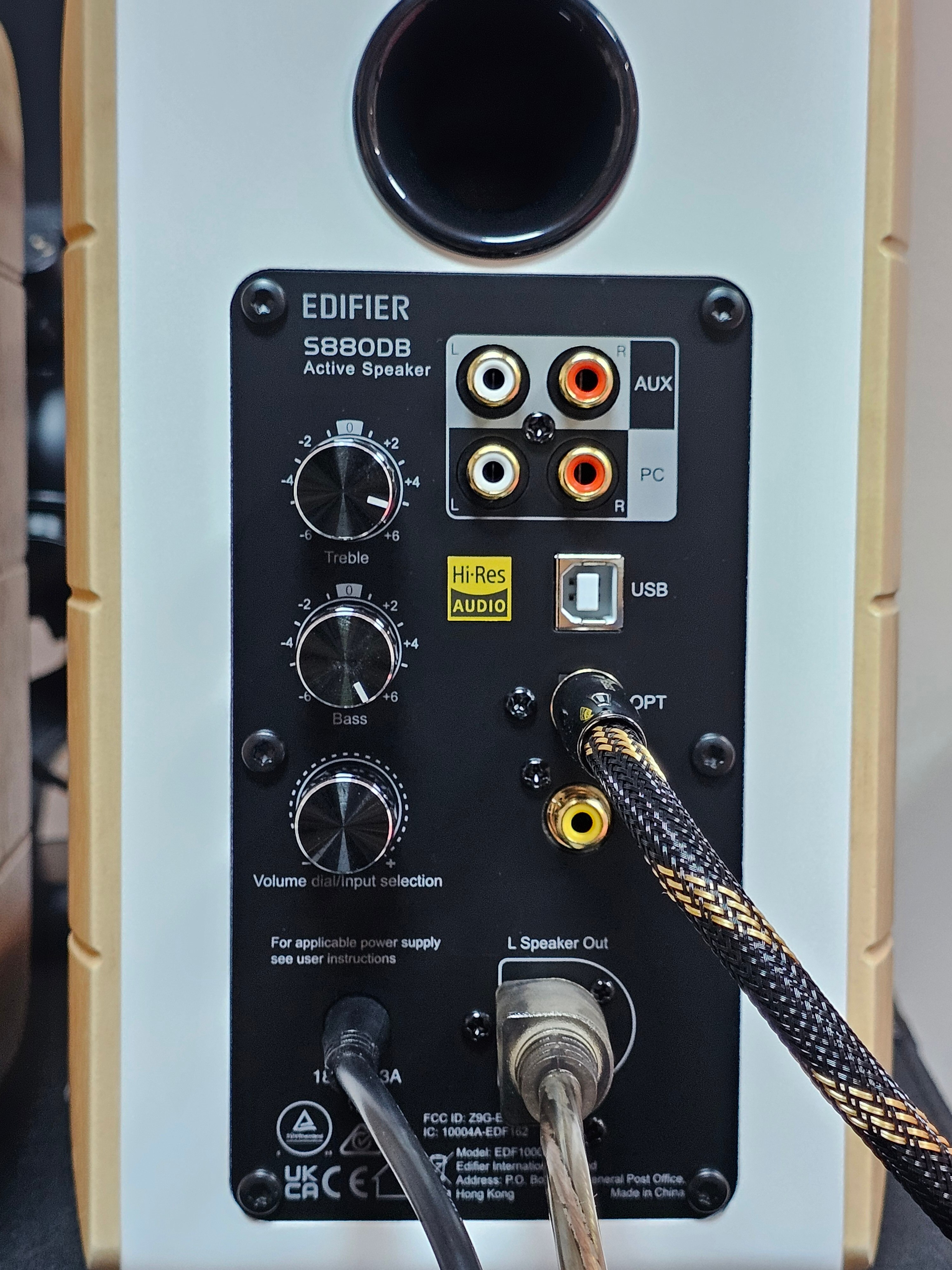 Boxe Edifier 2.0 S880DB Hi-Res, 88W, bluetooth - eMAG.ro