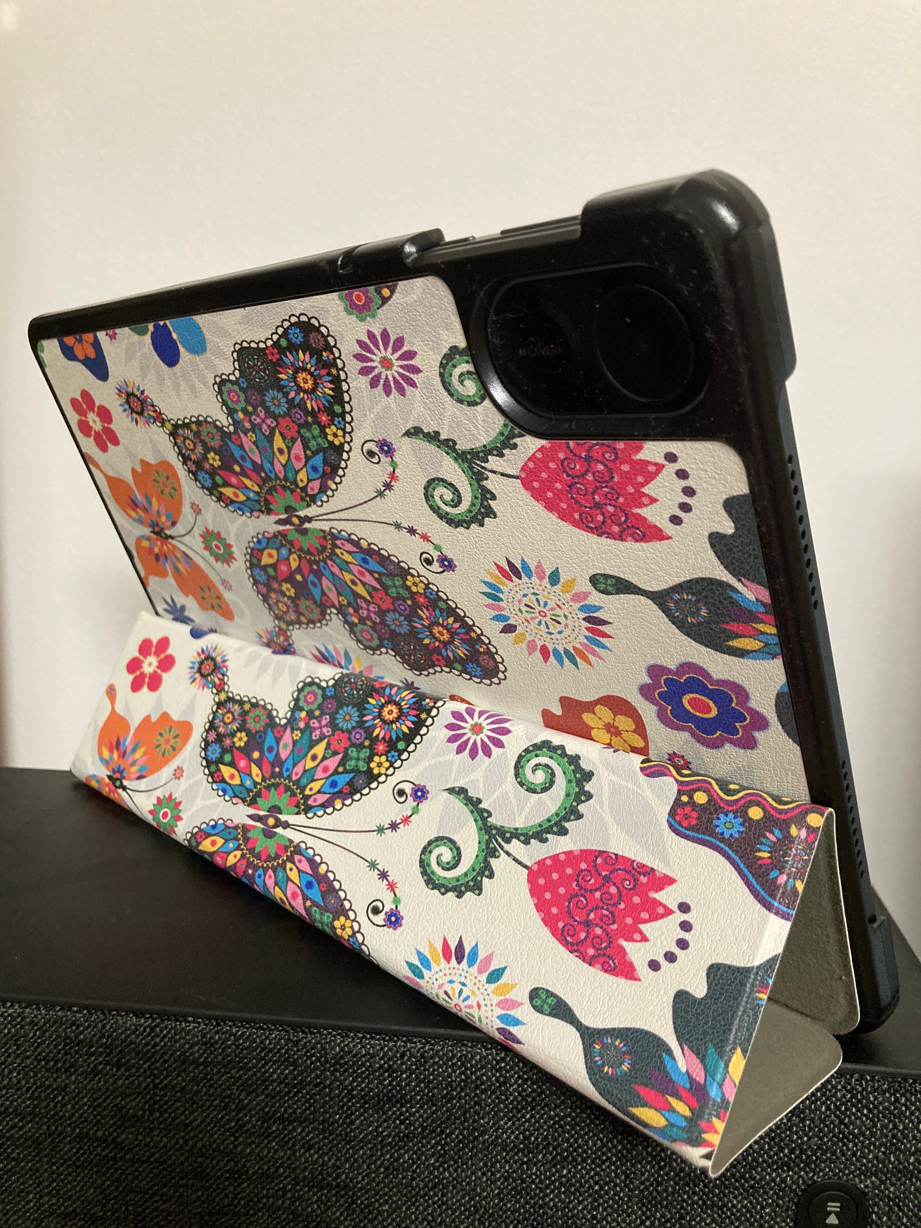 Husa tableta pentru Honor Pad X9 / Pad X8 Pro cu suport Multi-Unghi si functie Sleep/Wake, SKYDDAR FoldVision Colour - Butterfly