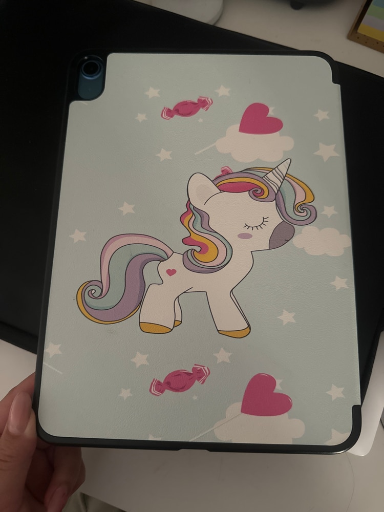 Husa tableta pentru iPad 10 (2022) 10.9" cu suport Multi-Unghi si functie Sleep/Wake, SKYDDAR FoldVision Colour - Unicorn