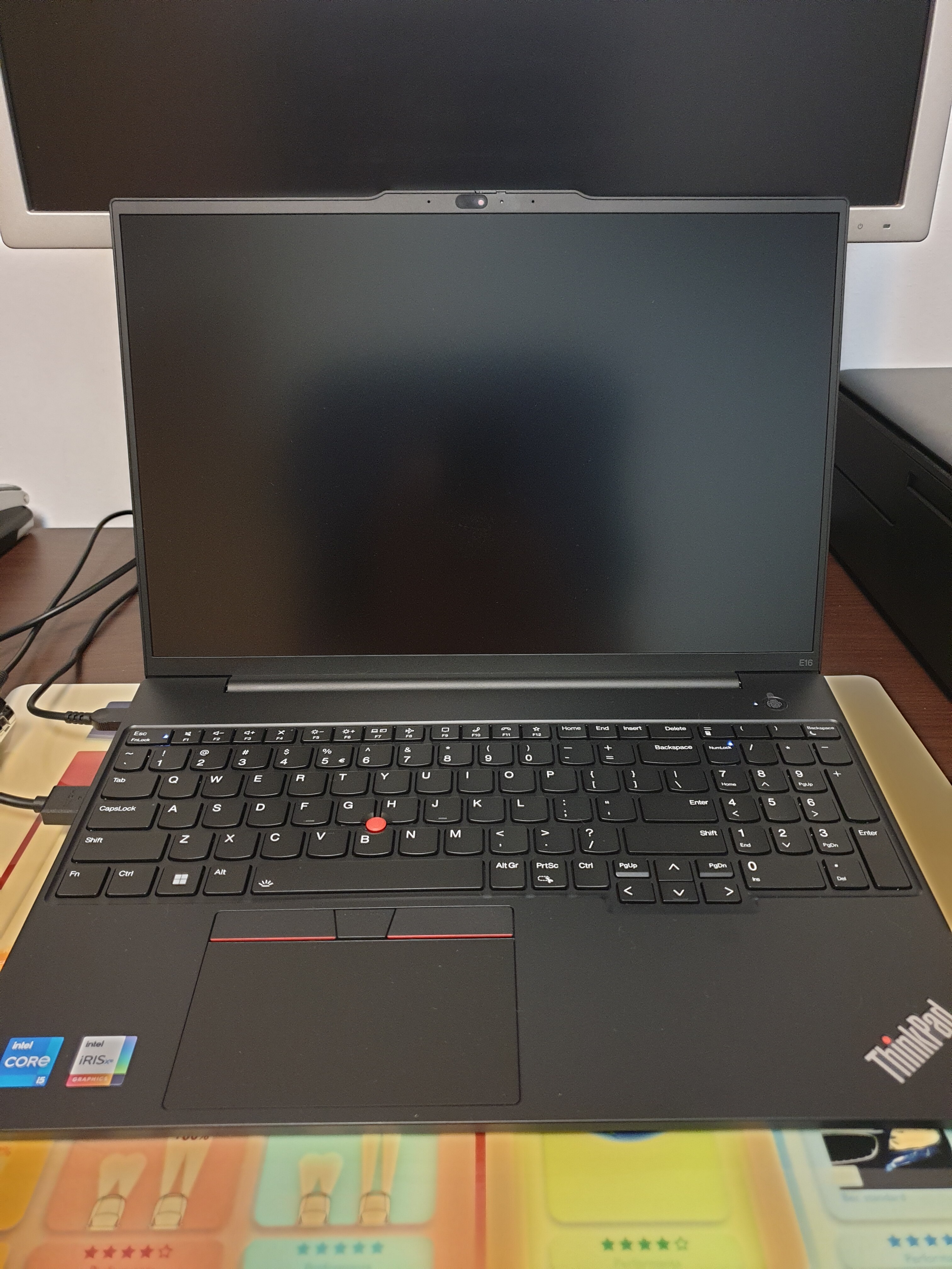 Laptop Lenovo ThinkPad E16 Gen 1 cu procesor Intel® Core™ i5-1335U pana la 4.6 GHz, 16", WUXGA, IPS, 16GB, 1TB SSD, Intel® Iris® Xe Graphics, No OS, Graphite Black, 3y Courier or Carry-in