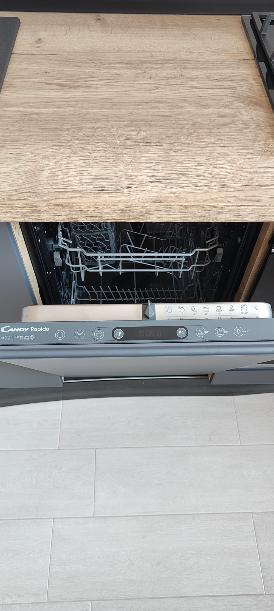 Masina de spalat vase incorporabila Candy Rapido CI0C7SB0FA, 10 seturi, 8 programe, Clasa C, WiFi, Motor inverter, Wash & Dry 35', Automatic Open Door, 45 cm