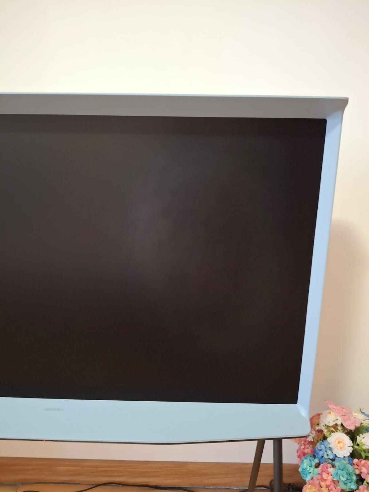 Televizor Lifestyle Samsung The Serif QLED 50LS01BH, 125 cm, Smart, 4K Ultra HD, Clasa G