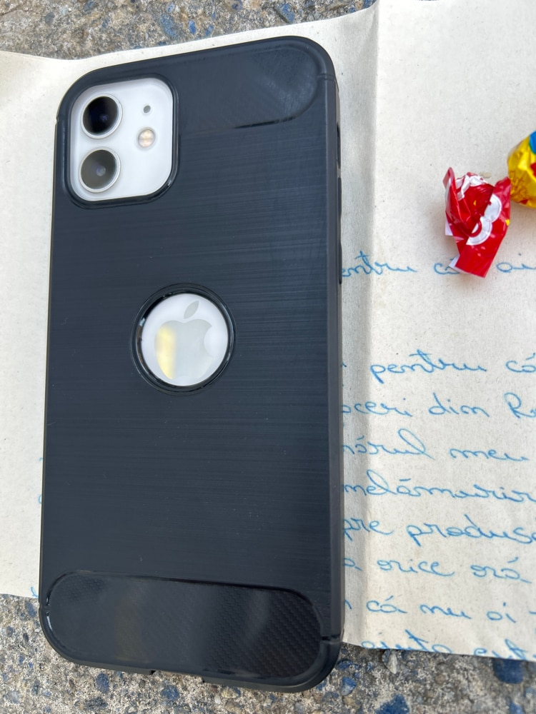 Husa protectie Mat-Tech compatibila cu iPhone 12 / 12 Pro, MagSafe, Protectie Camera, Colturi anti-soc, Decupaje Precise, Rezistenta la impact, Transparenta