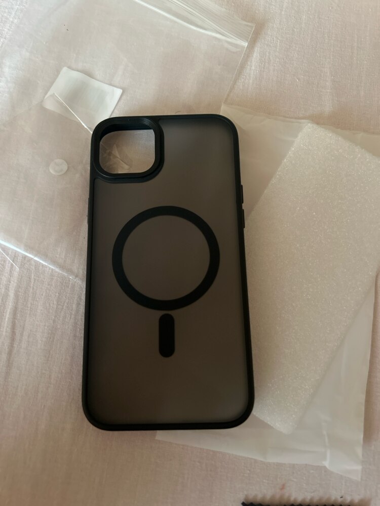 Husa de Protectie iphone 14 plus, SINBINTA, Cu carpa de curatare, Accepta incarcarea fara fir, Atractie magnetica, Rezistent la petele de ulei, Subtire anti-alunecare, Durabil, TPU/Policarbonat, Negru