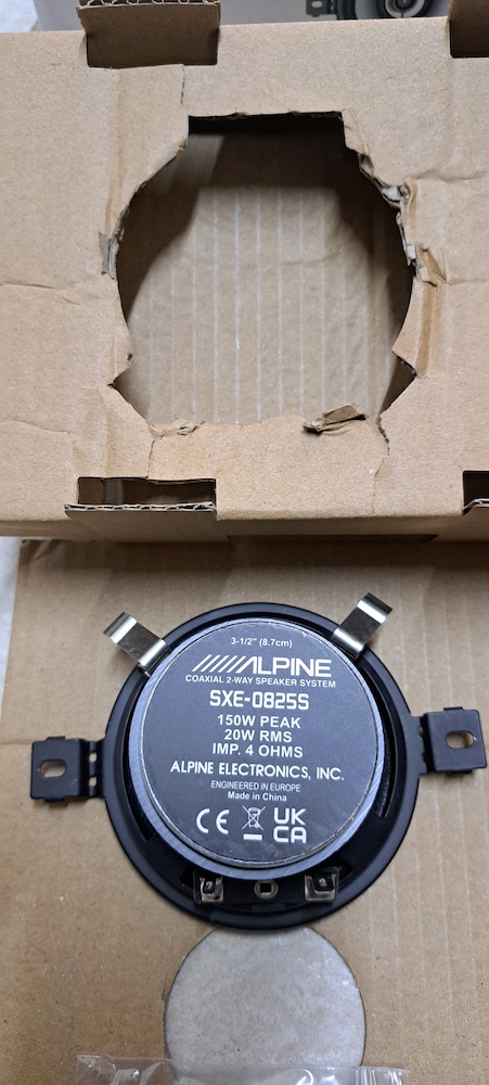 Set difuzoare auto coaxial Alpine SXE-Series, SXE-0825S, 3-1/2