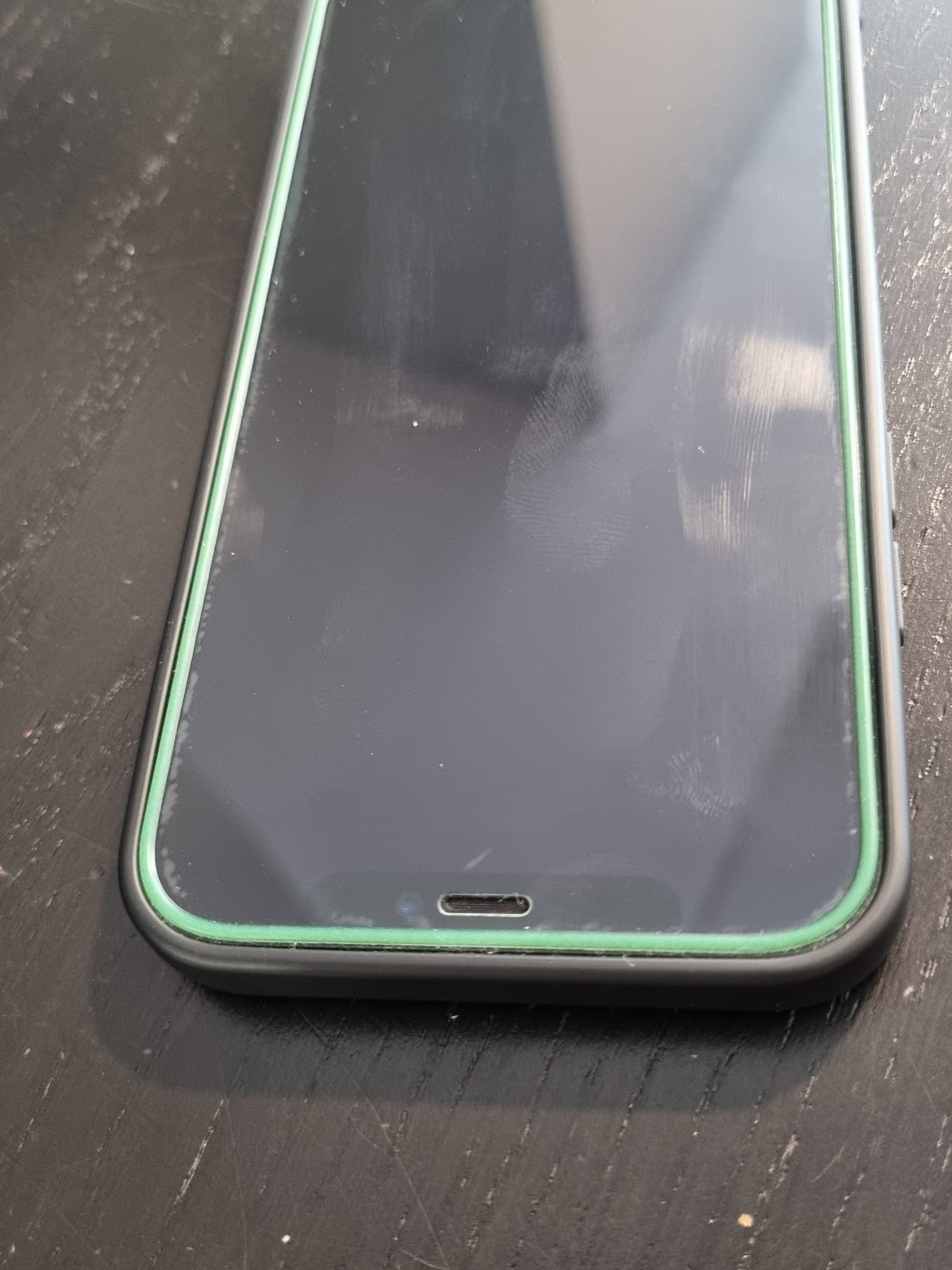 Folie Sticla Securizata Flippy, Luminous, compatibila cu Apple iPhone 12, Margine fosforescenta verde