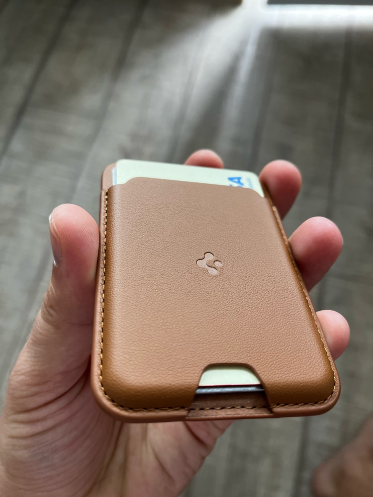 Suport de carduri pentru telefon Spigen Valentinus Card Holder, Compatibil MagSafe, Atasare cu adeziv 3M, Negru