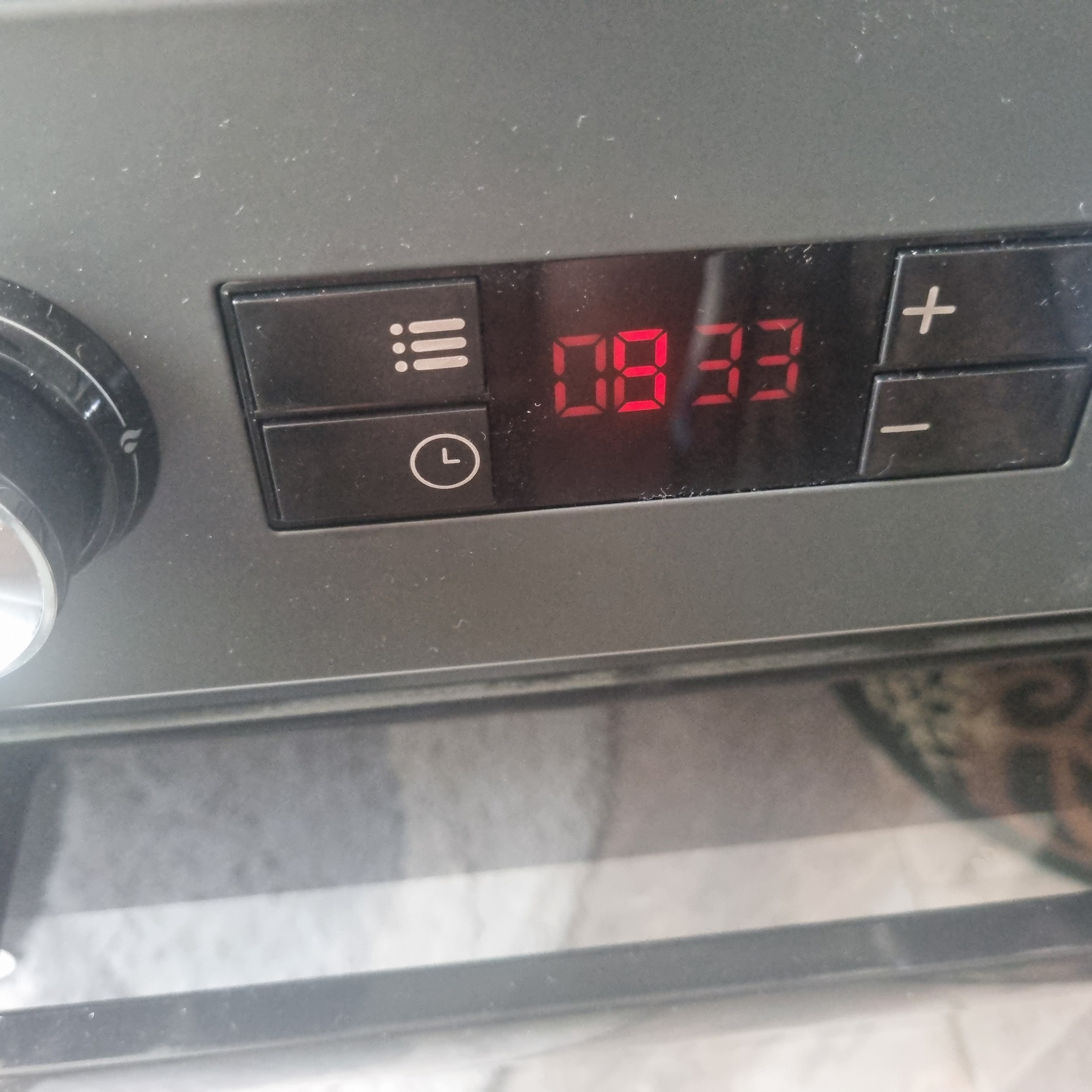 Aragaz Beko FSM52330DAO, 4 arzatoare, Mixt, Aprindere electrica, Grill, Clasa A, 50 cm, Antracit
