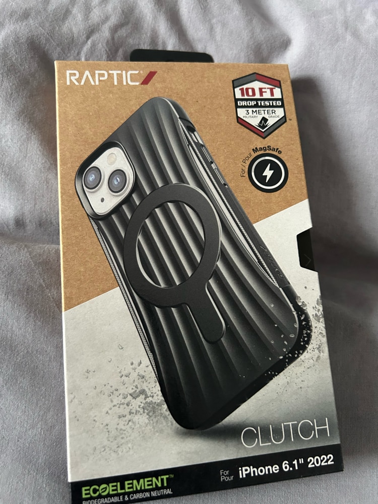 Raptic Clutch Case iPhone 14 cu capacul spate MagSafe negru