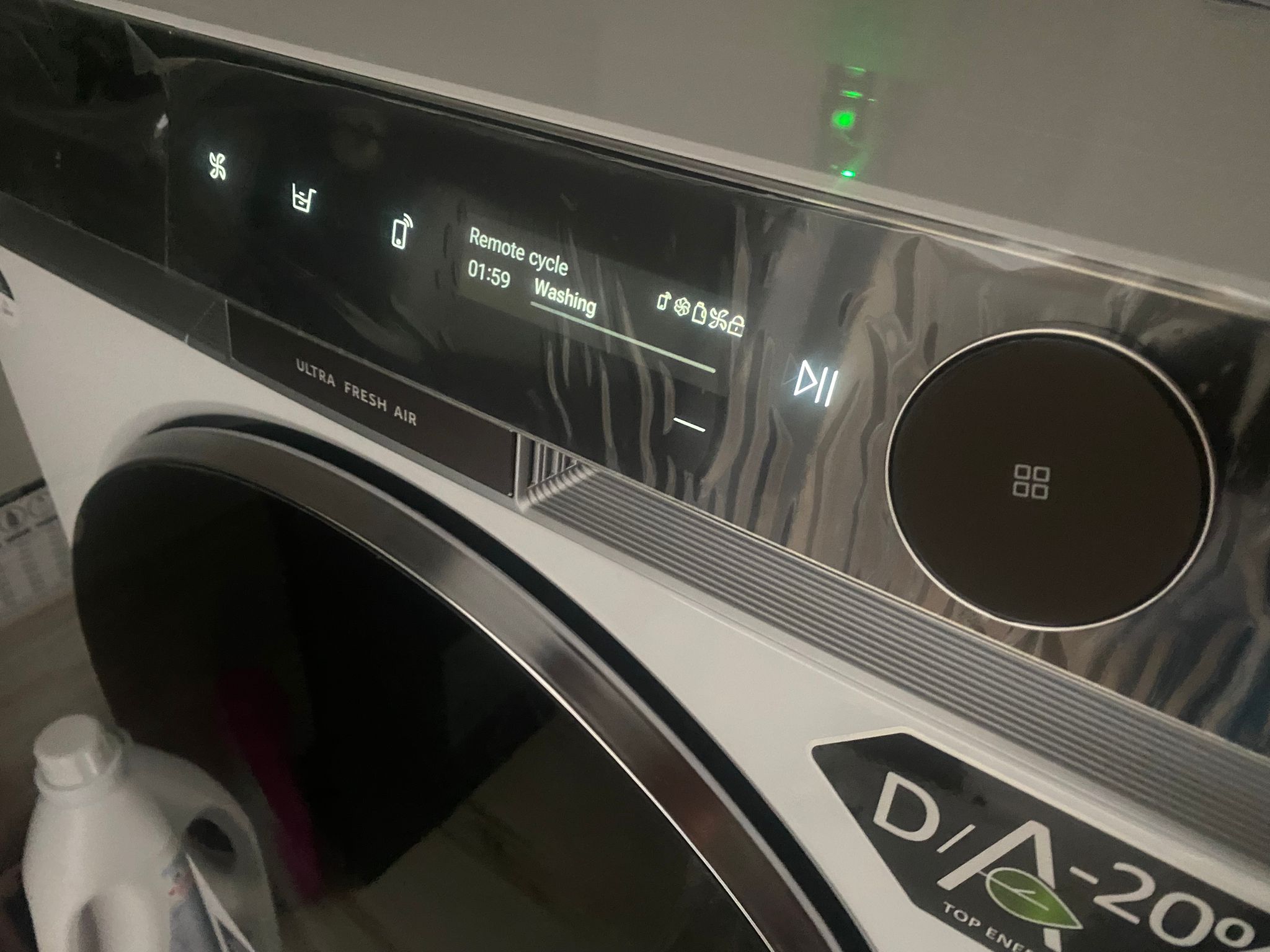 Masina de spalat rufe cu uscator Haier HWD100-B14397US, Spalare 10 kg, Uscare 6 kg, 1400 rpm, Motor Direct Motion, Clasa A, Ultra Fresh, WiFi, ABT, display LCD, Smart Dual Spray, Alb